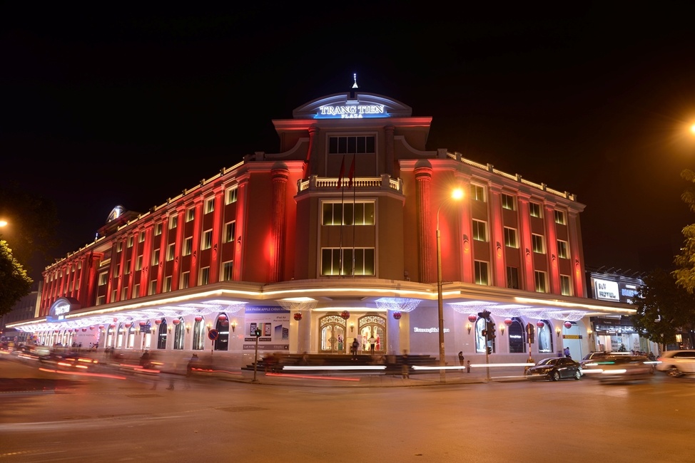 Nhieu thuong hieu moi tai trung tam thuong mai Trang Tien hinh anh