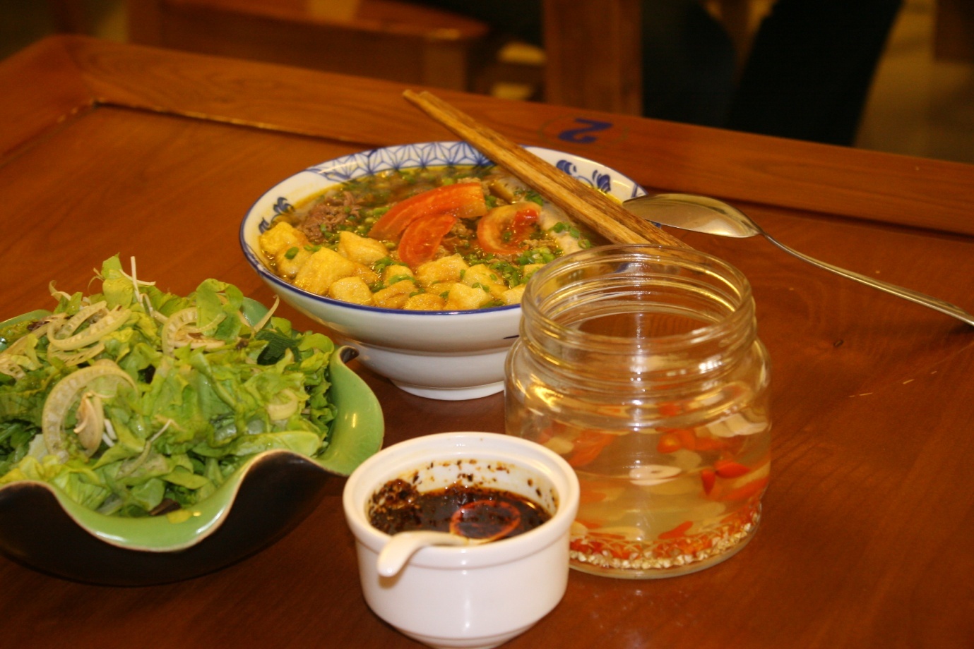 Bun rieu cua oc bo nong hoi tai 61 Nguyen Du hinh anh