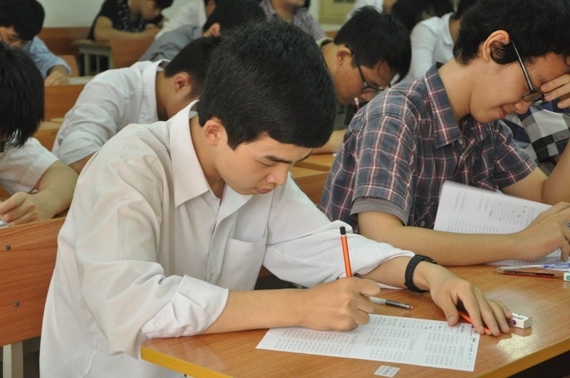 Tham dự kỳ thi 10/8 sắp tới của ĐH FPT, thí sinh có cơ hội nhận học bổng toàn phần kèm chi phí ăn ở của trường.