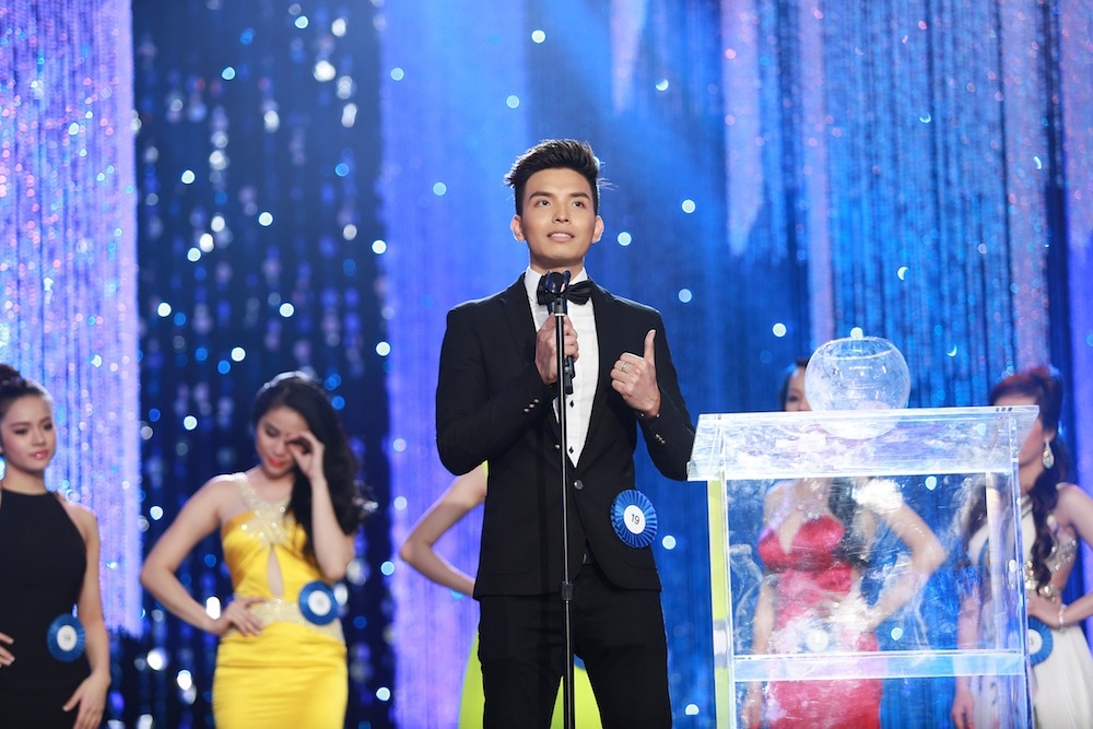 A hau 1 Pham Diem Ngoc - Tran Ngoc Bich va Vivian Pham (Nguoi Dep My Chau cua HH Phu Nu Nguoi Viet The Gioi 2014