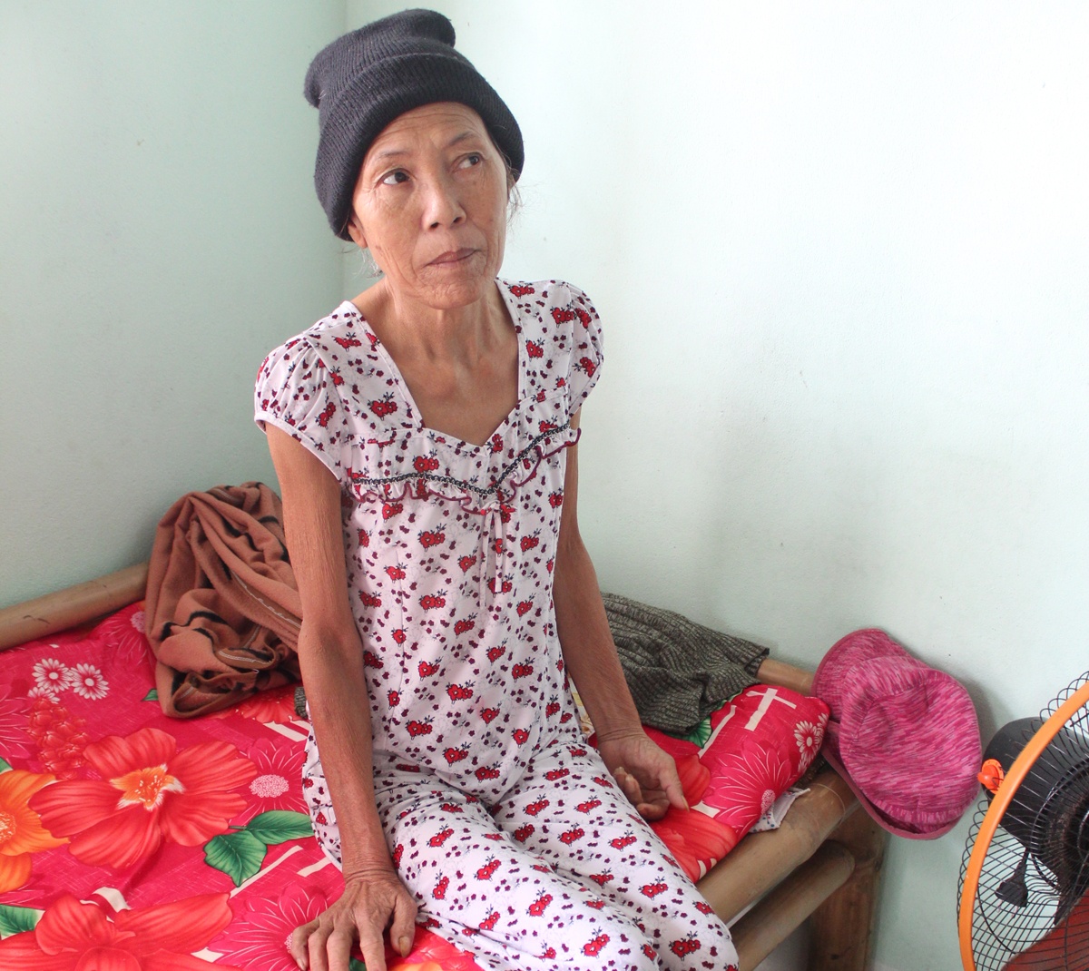 Cai gong no nan sau con bao hinh anh