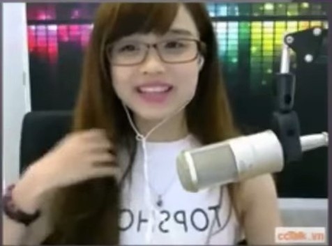 Luong Ai Vi - Nho lop Truong & Little love hinh anh