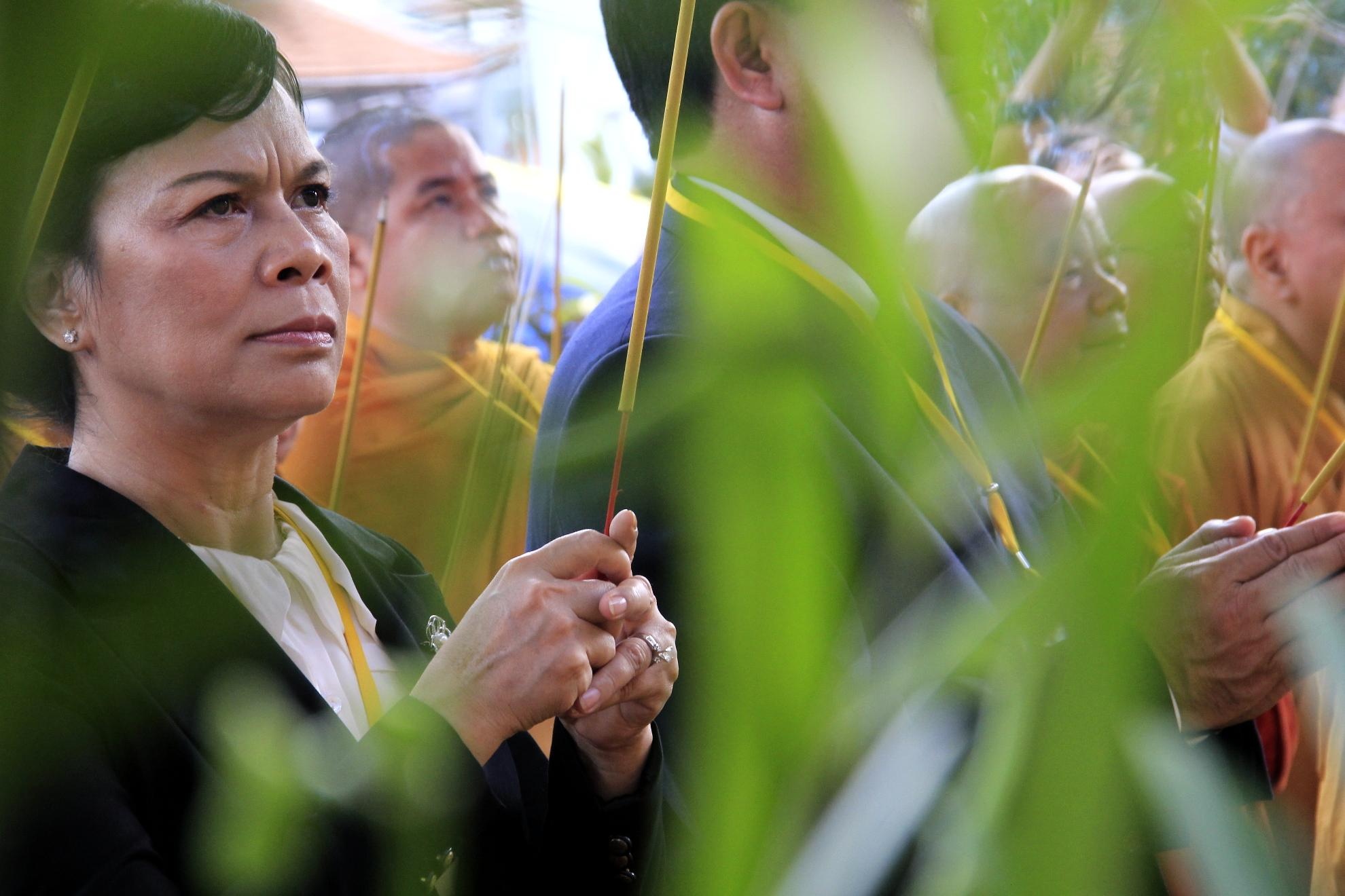 Mỗi người tham dự đại lễ đều dành hết tâm tư tình cảm cùng những lời cầu nguyện chân thành