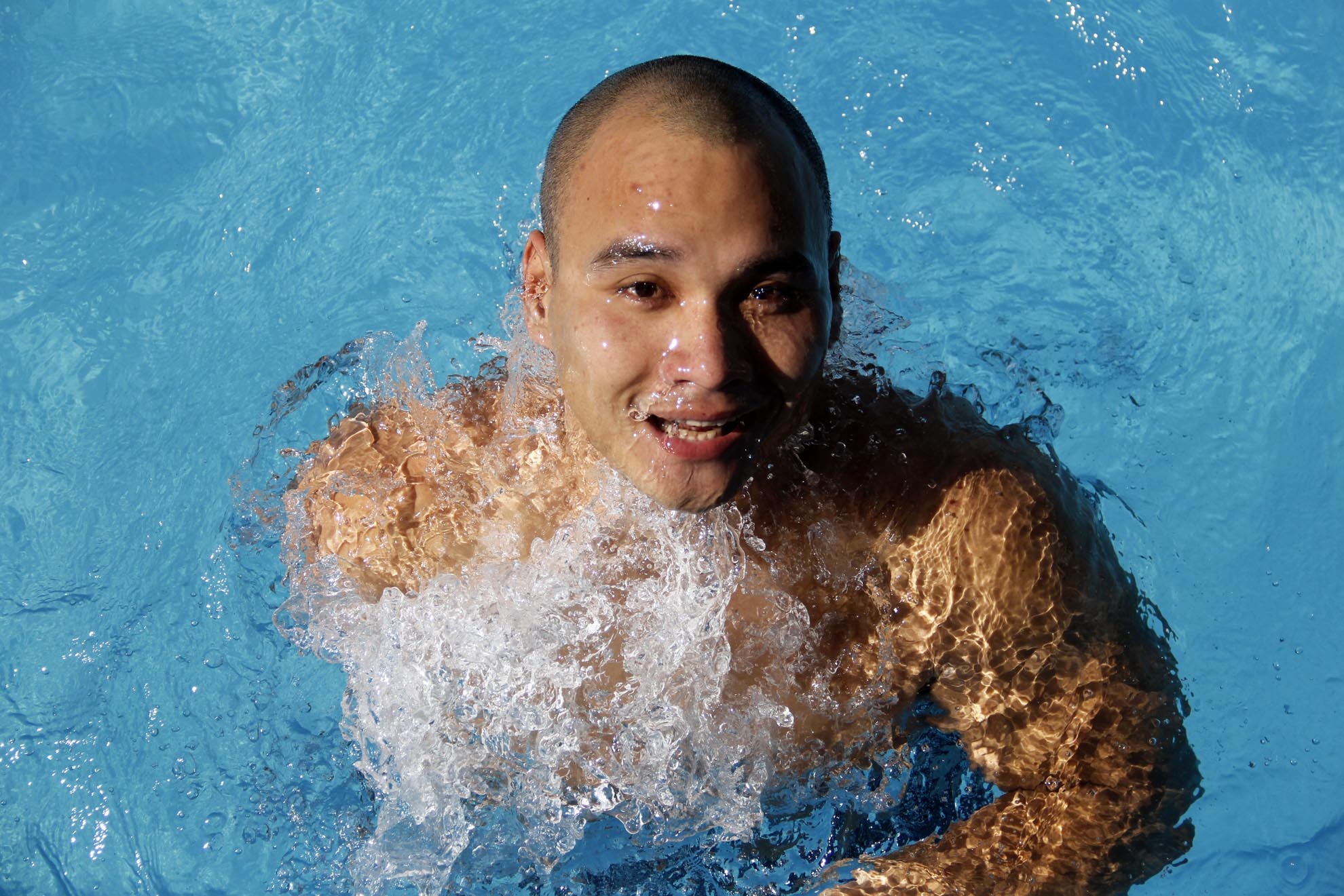 Năm nay đã 27 tuổi, Lợi chia sẻ: “Tôi rât có niềm tin hi vọng vào cuộc sống và tương lai của mình. Vậy nên tôi mong mọi người cũng hãy nghĩ như tôi” 