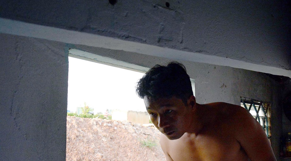 Duong o Sai Gon xay xong, nha dan 'chui' xuong dat hinh anh