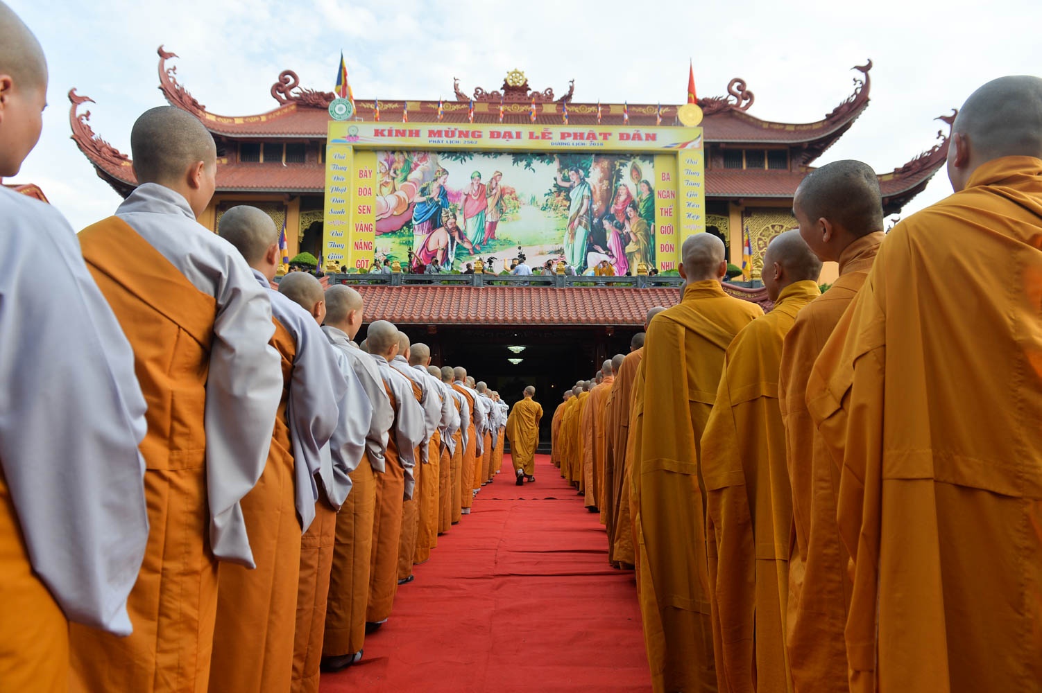 Le ruoc Phat o thanh pho Hue anh 6