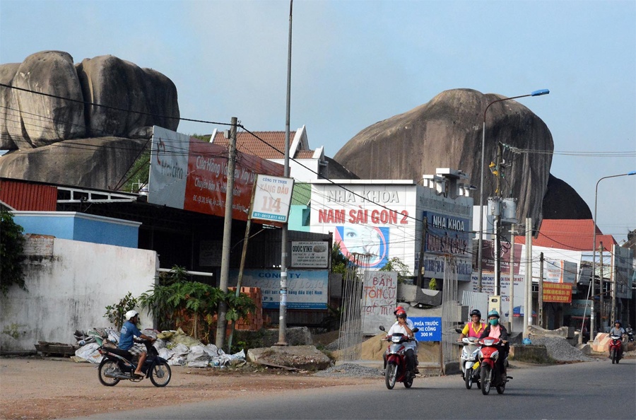 Nhung ngoi nha doc dao trong ket da o Dong Nai hinh anh