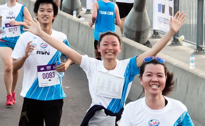 Hon 6.400 nguoi chay bo chinh phuc cau Phu My hinh anh