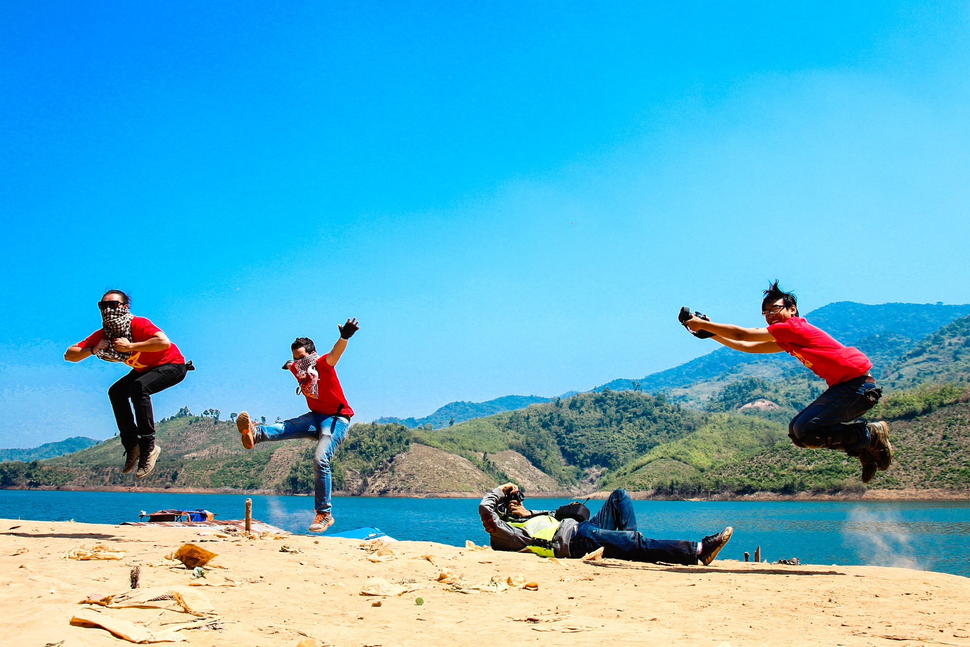 So với những bức ảnh sáng tạo cá nhân thì những ức ảnh tập thể lại sinh động và thú vị hơn rất nhiều.