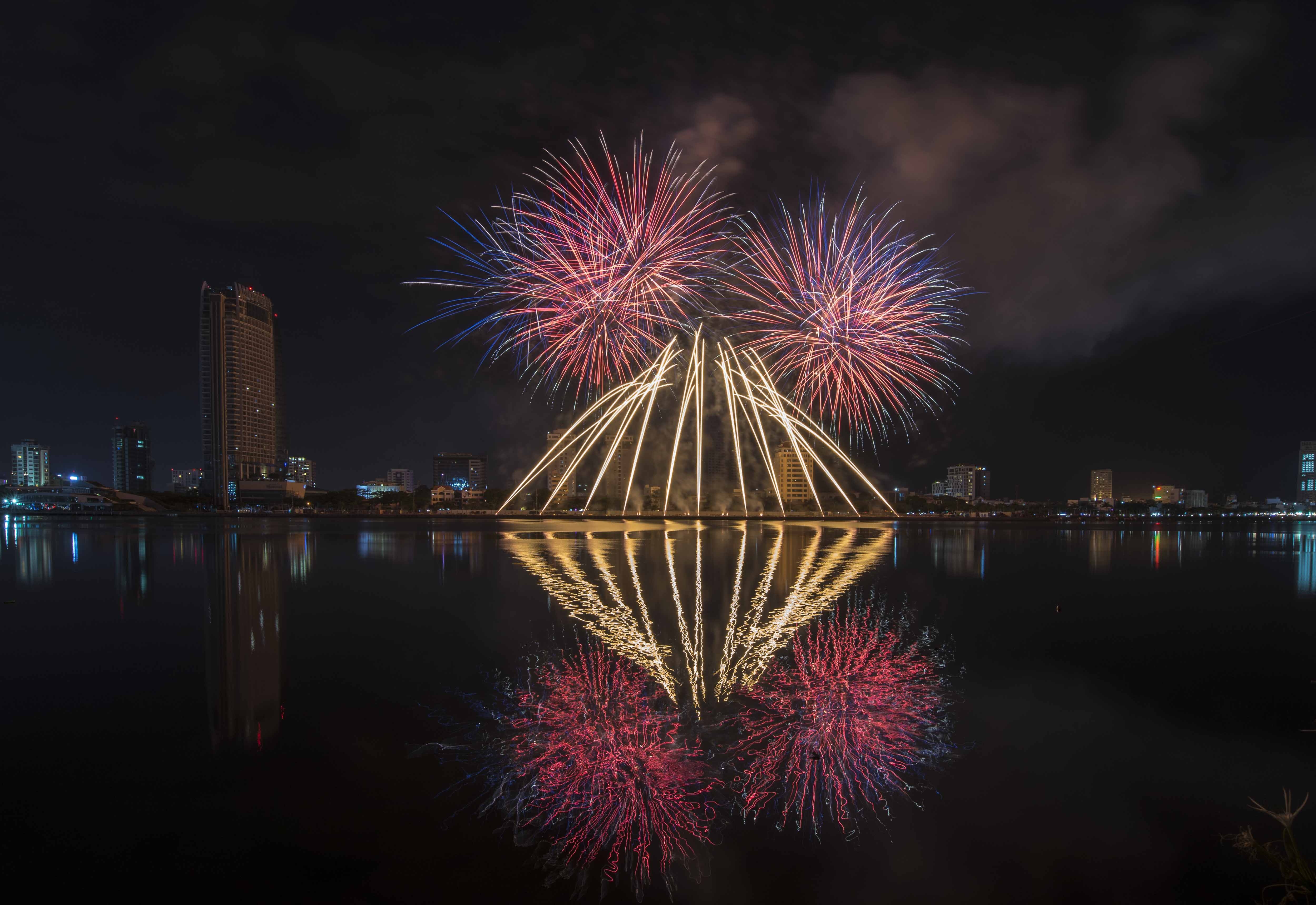 chung ket le hoi phao hoa quoc te Da Nang anh 5