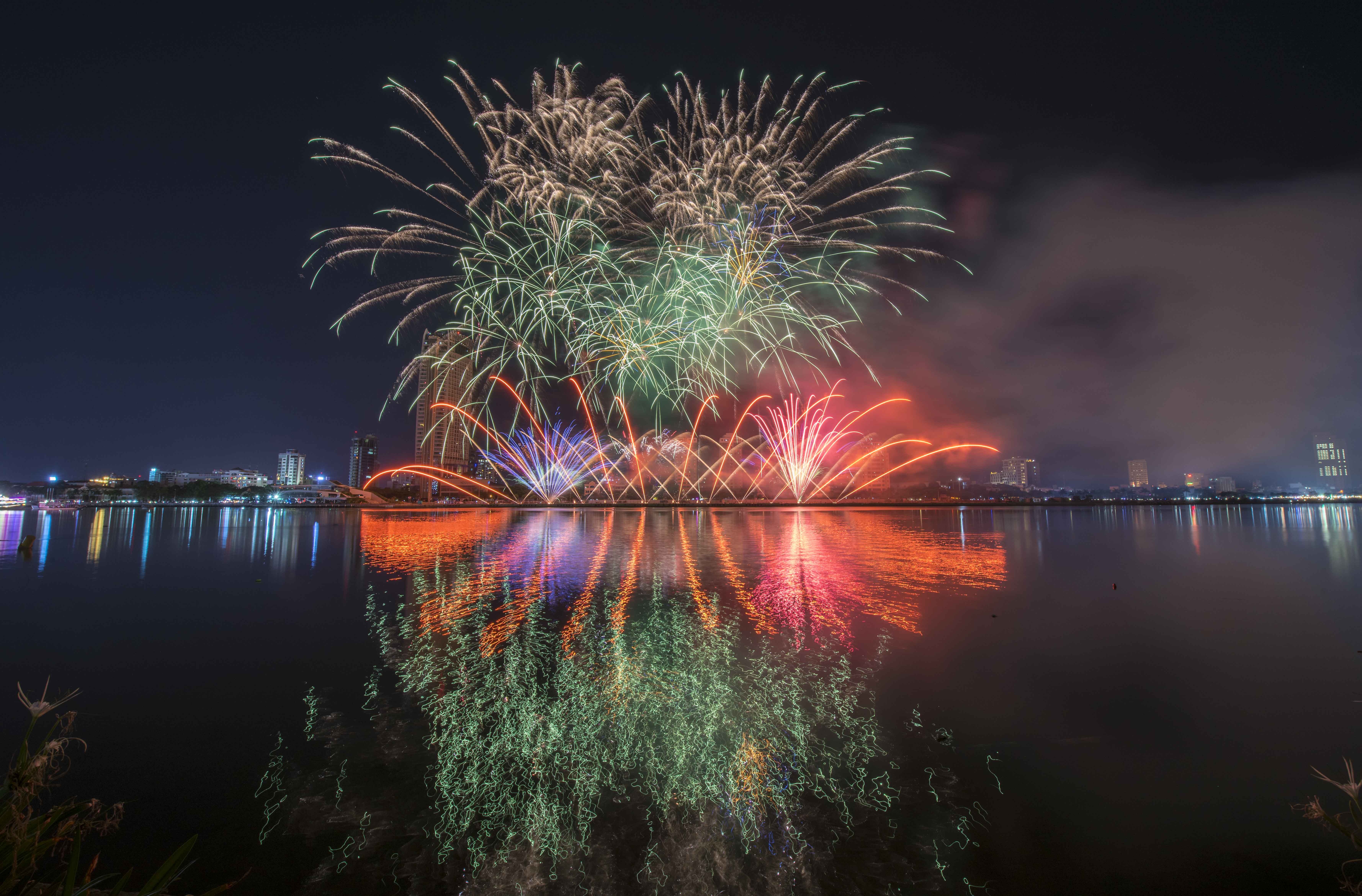 chung ket le hoi phao hoa quoc te Da Nang anh 9