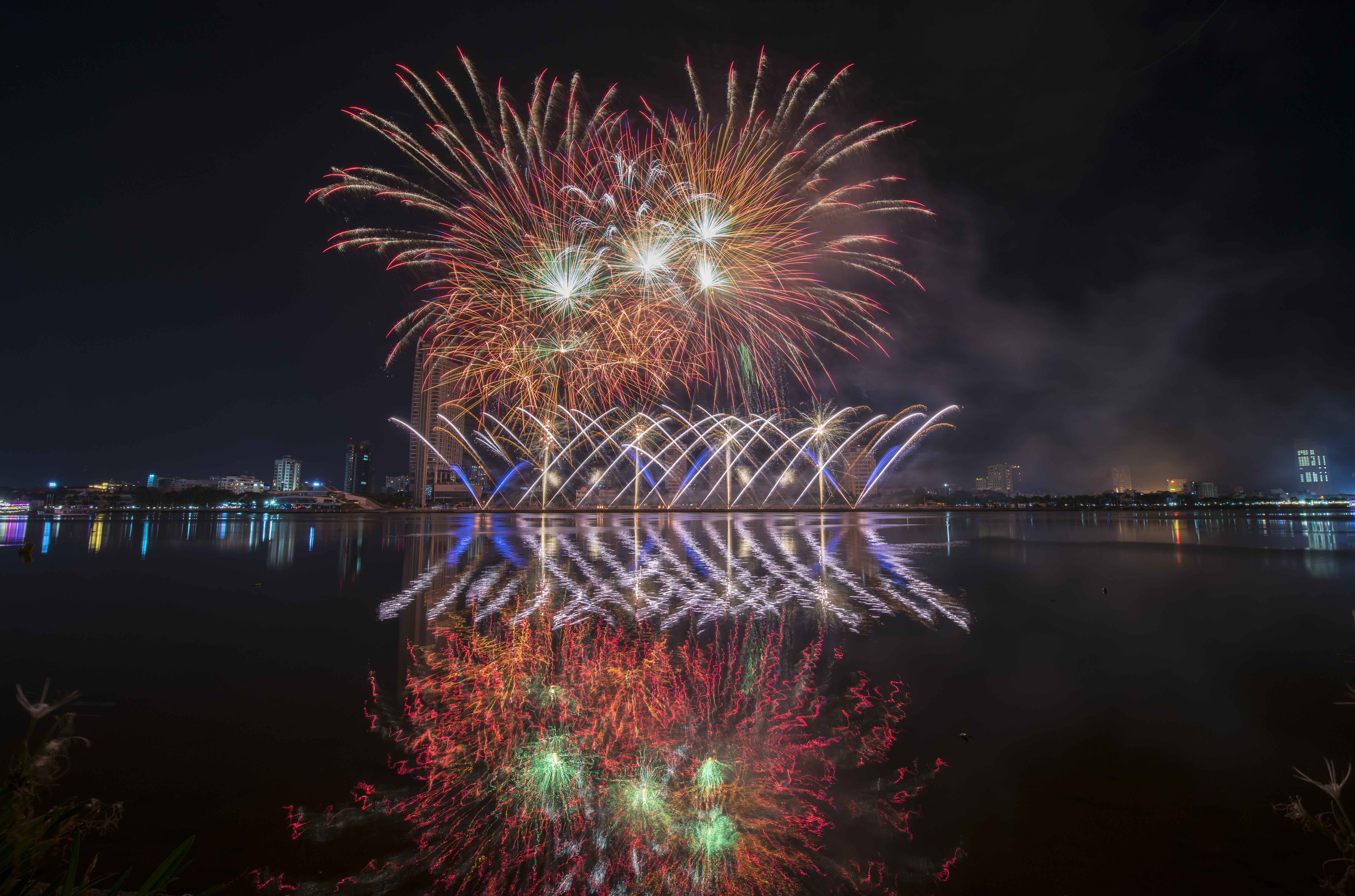 chung ket le hoi phao hoa quoc te Da Nang anh 12