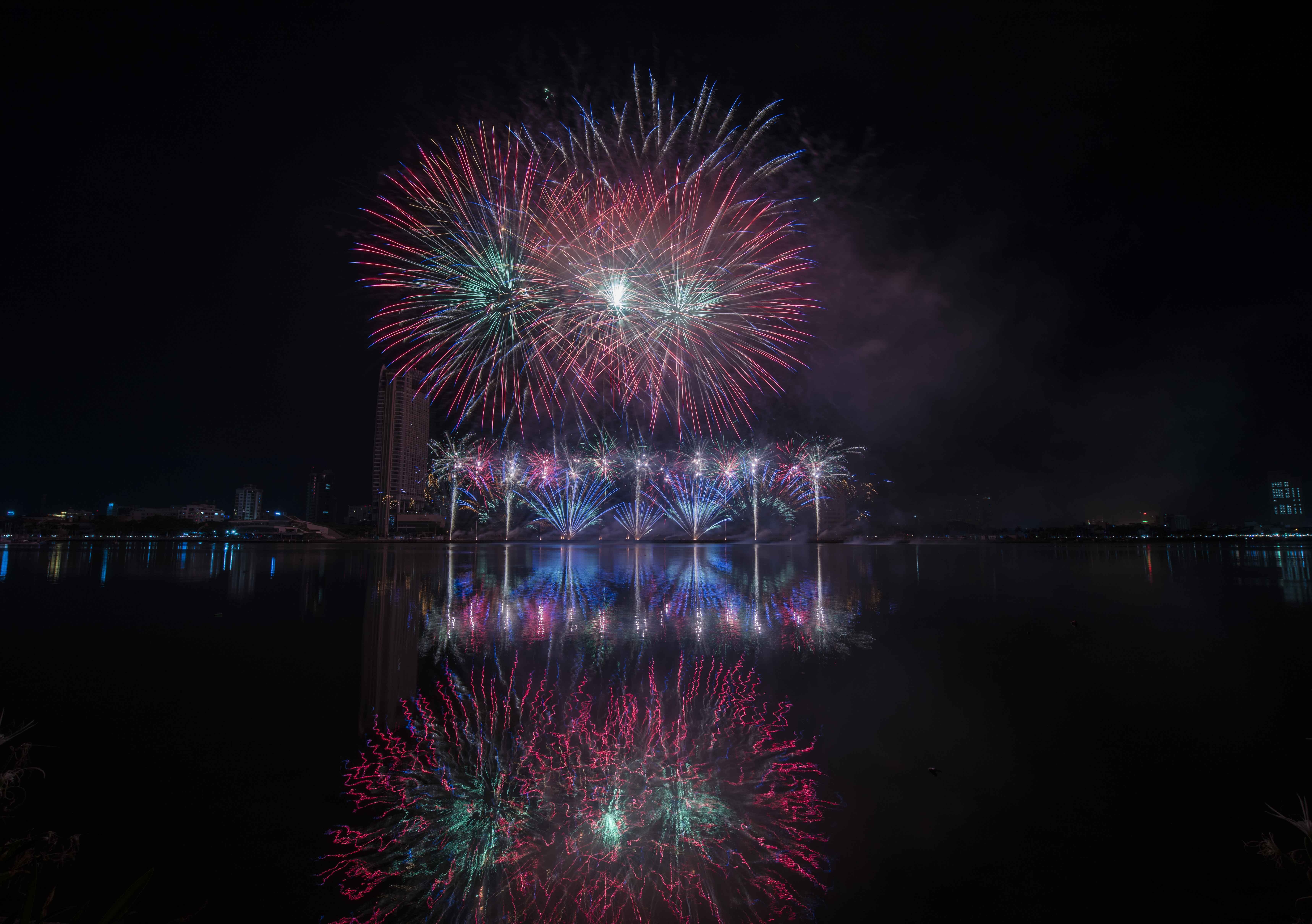 chung ket le hoi phao hoa quoc te Da Nang anh 14