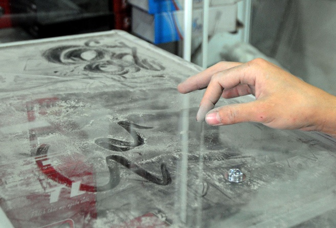 Bui duong tan cong nha dan suot ngay dem o Sai Gon hinh anh