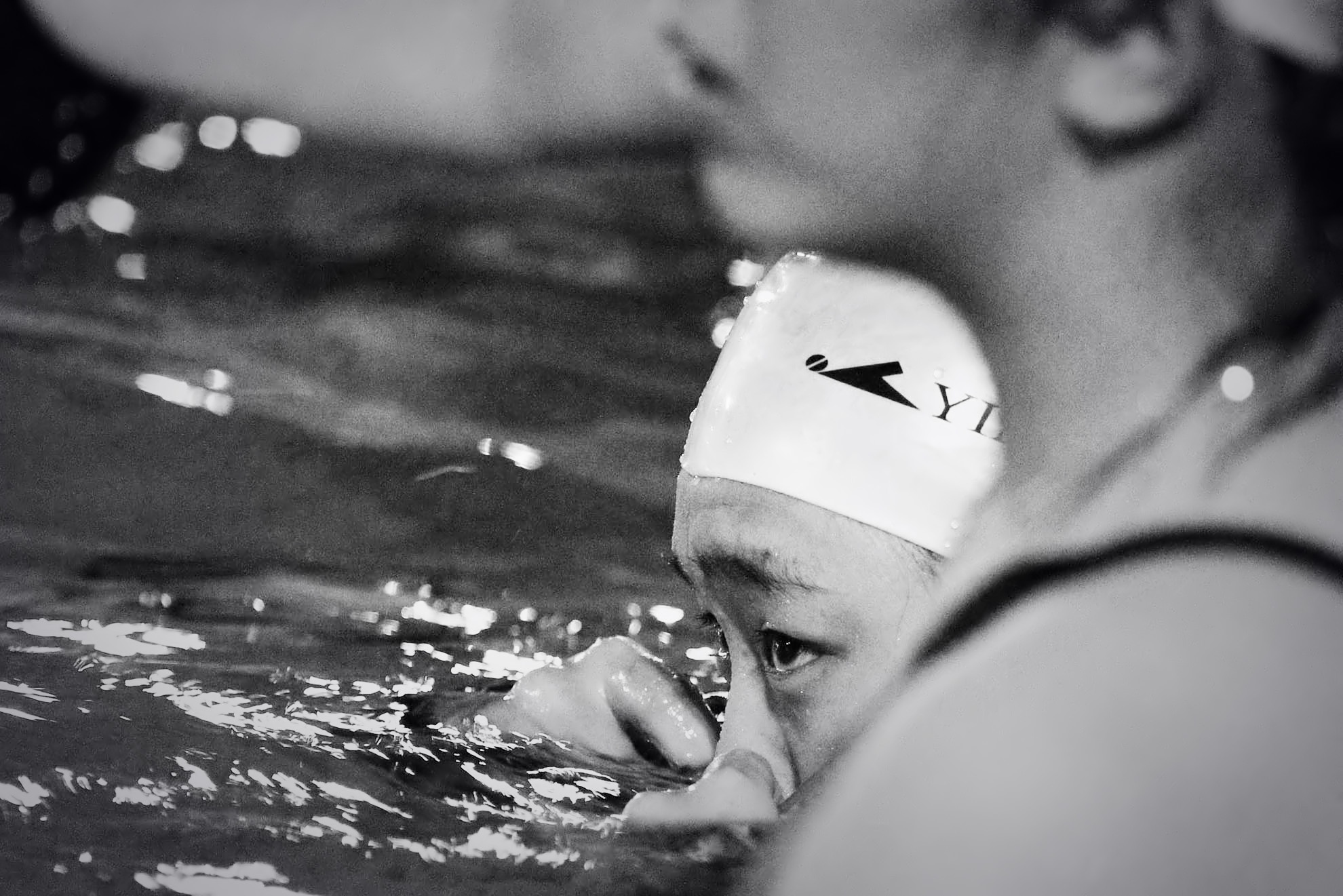 Bong hong boi nghe thuat kho luyen chinh phuc SEA Games 28 hinh anh