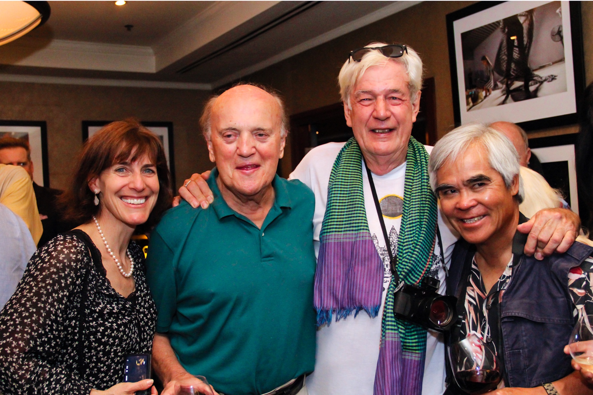 4 phong vien anh noi tieng the gioi gap nhau o Sai Gon hinh anh