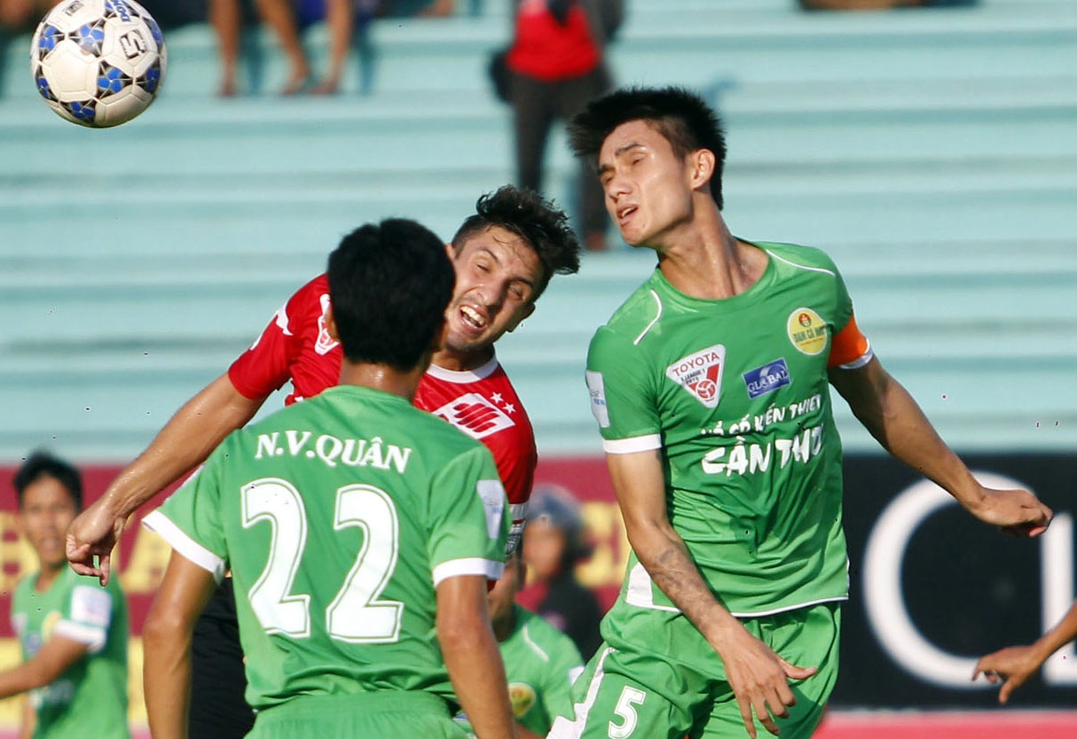 Can Tho rong cua tru hang sau tran thang Dong Tam Long An hinh anh