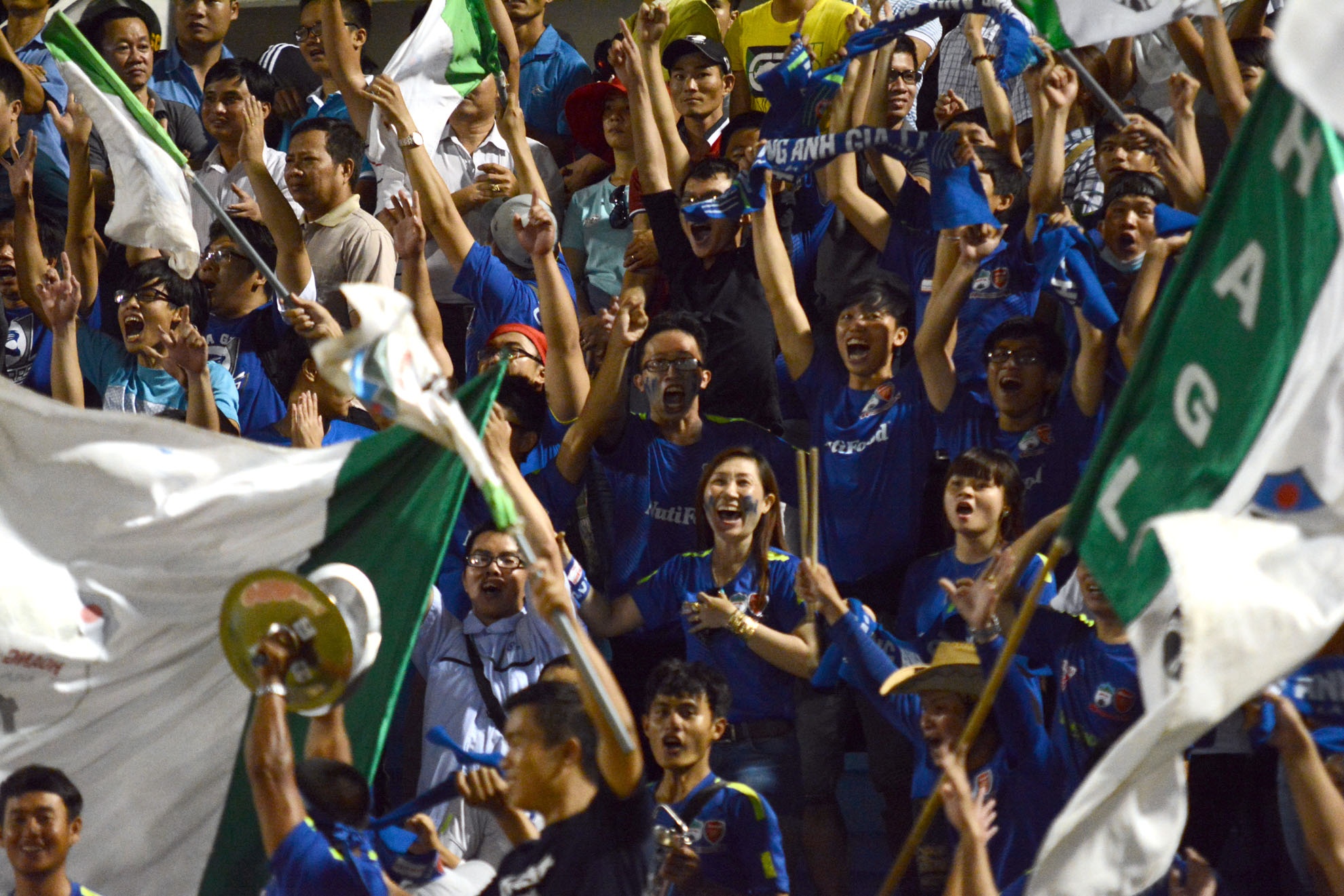 CDV HAGL an mung chien thang tren san Dong Nai hinh anh