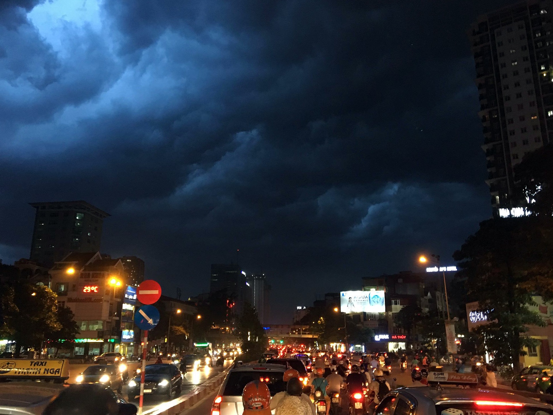 giong loc o Ha Noi anh 1