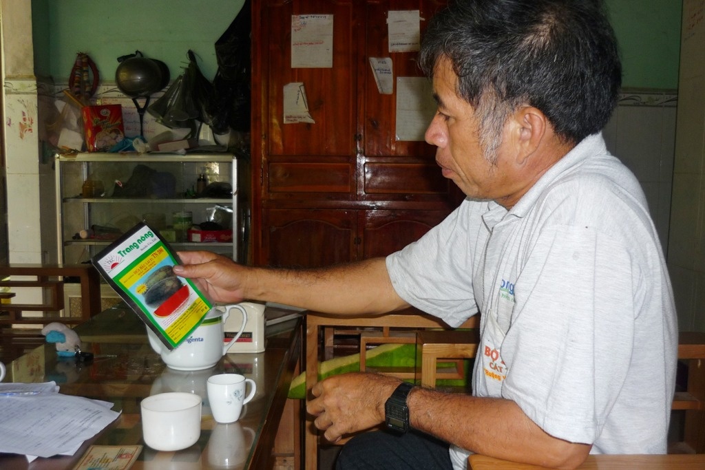 Nong dan mua phai hat dua hau 'nhu soi da', khong nay mam hinh anh