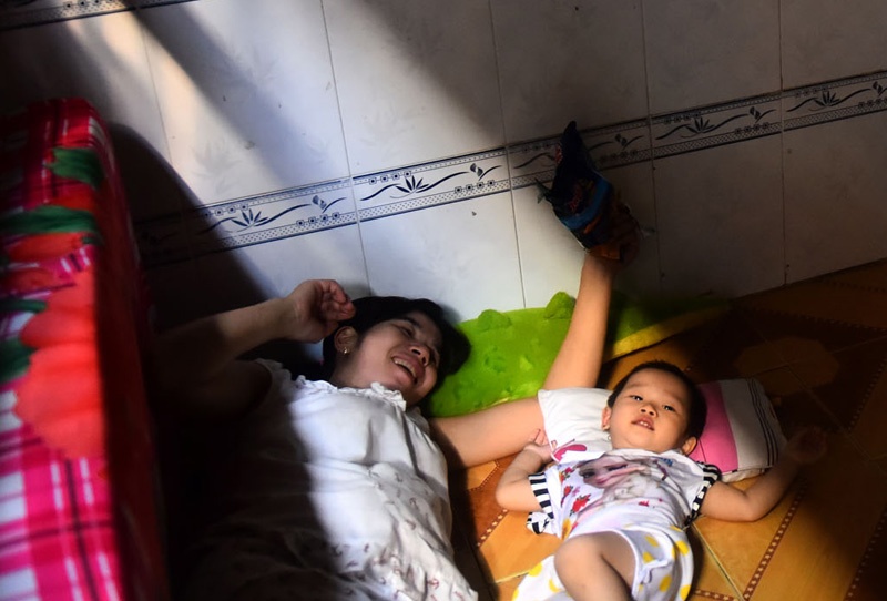 Tet buon o xom cong nhan Sai Gon hinh anh