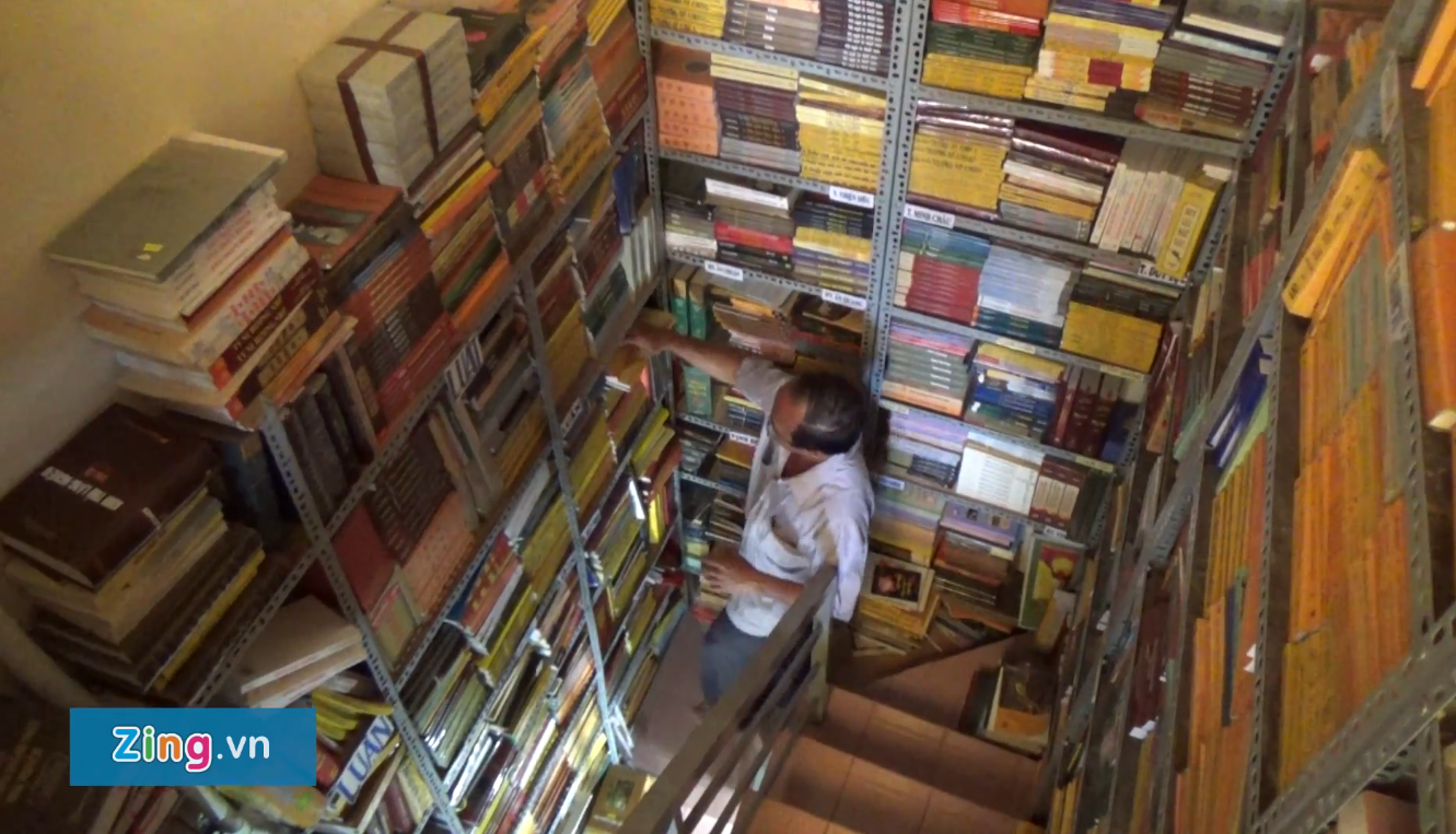 Tiem sach mien phi cua ong Can o Sai Gon hinh anh