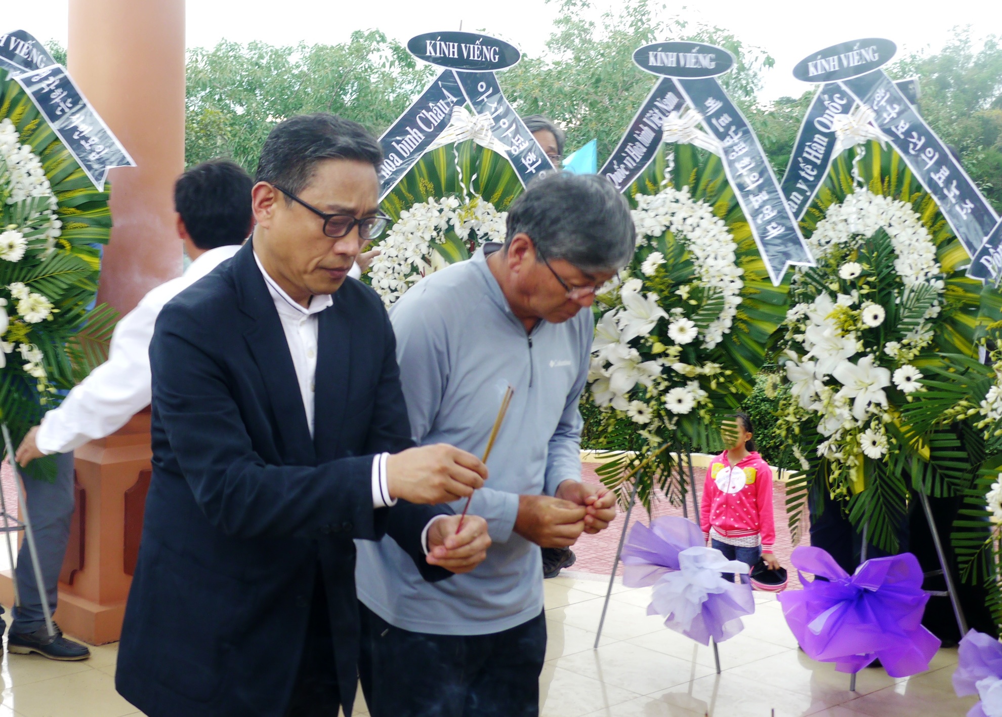 Giao su Han Quoc xin loi ve vu tham sat 50 nam truoc hinh anh