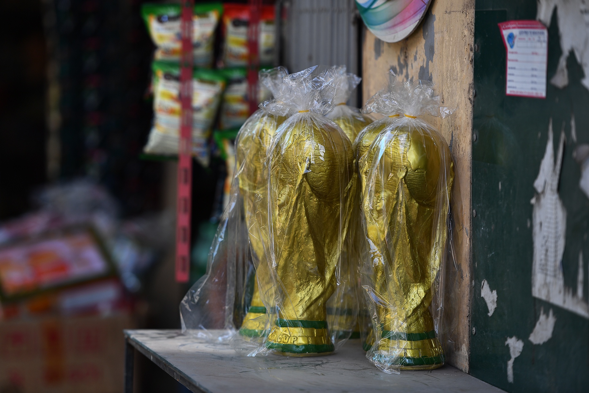 san xuat cup vang World Cup o Bat Trang anh 4