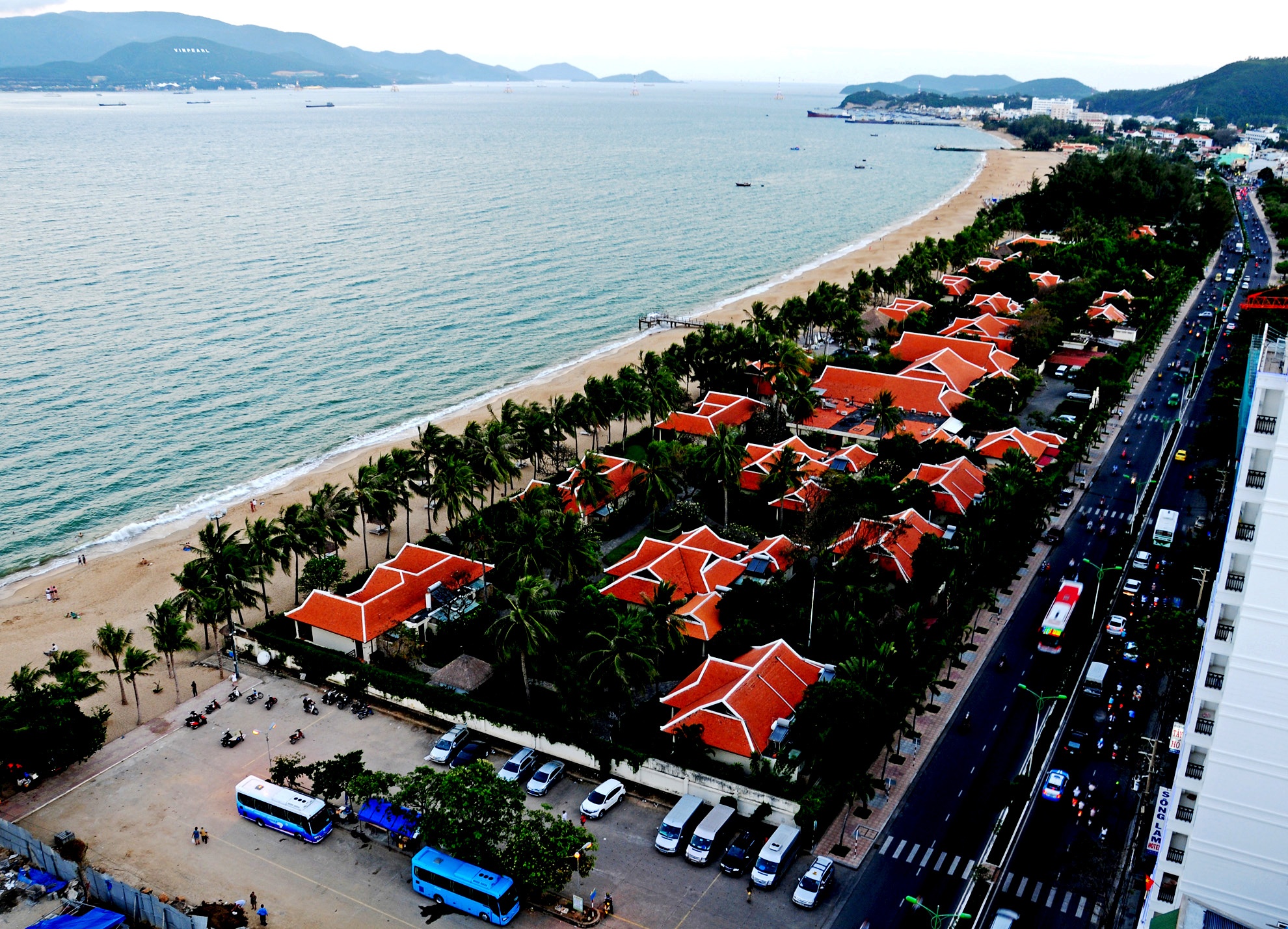 Thao do hang loat cong trinh chan tam nhin bien Nha Trang hinh anh