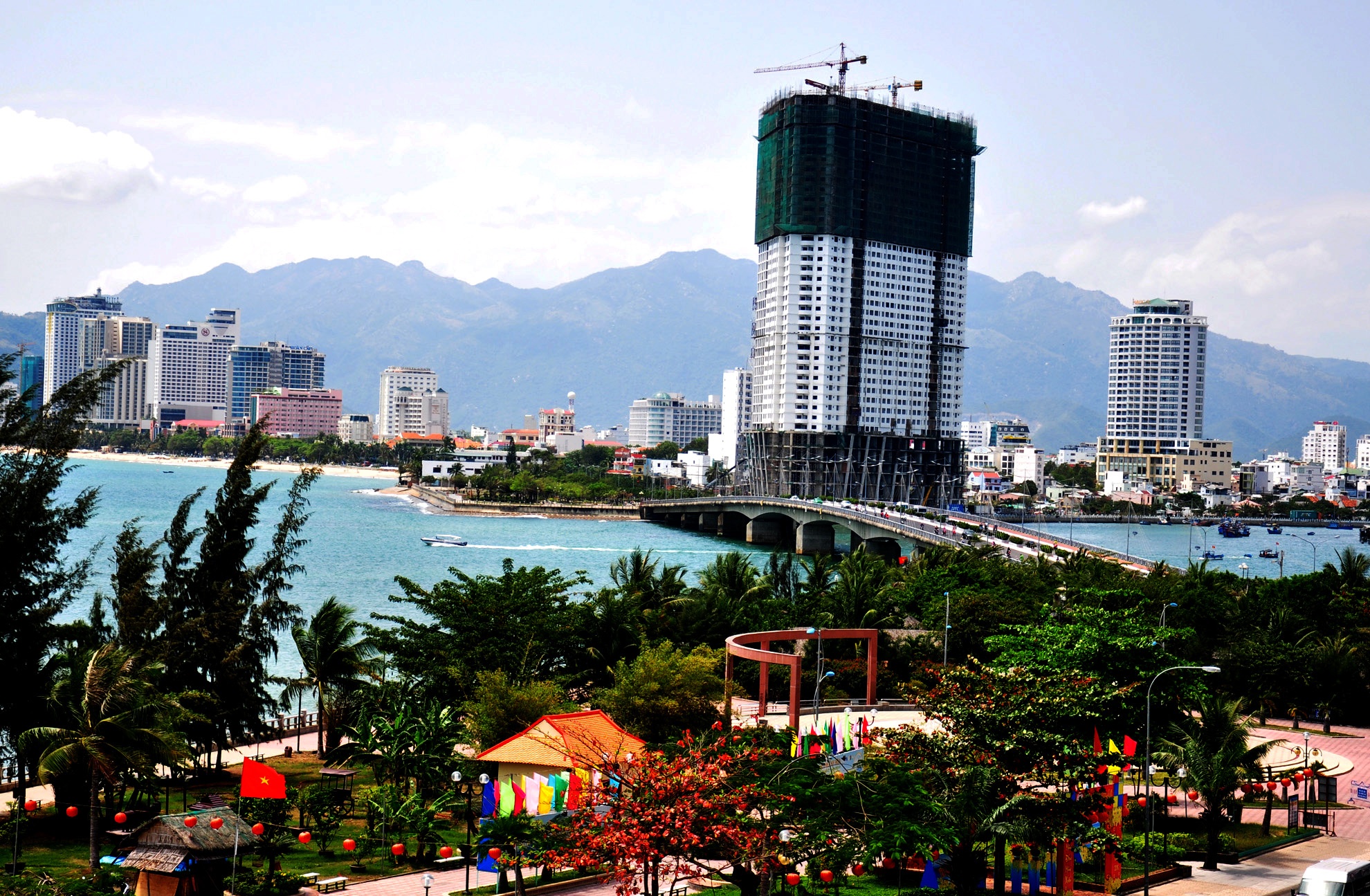 Cong trinh chan bien Nha Trang anh 9