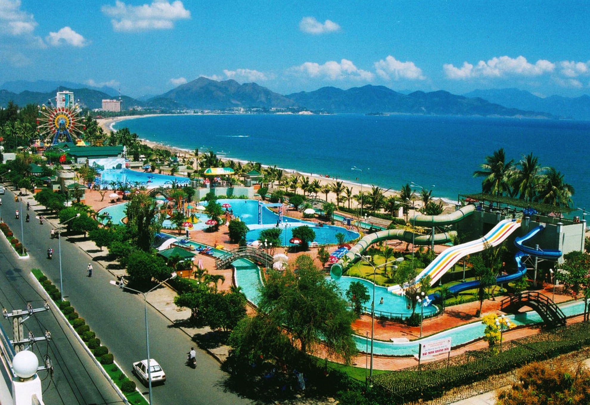 Bo bien Nha Trang 10 nam truoc anh 3