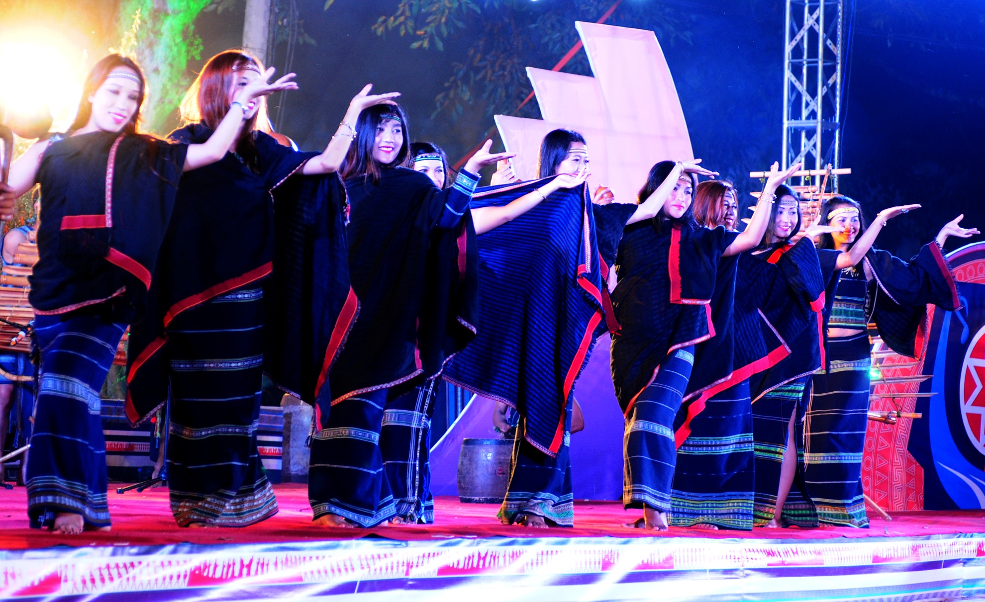 Le hoi Tay Nguyen anh 11