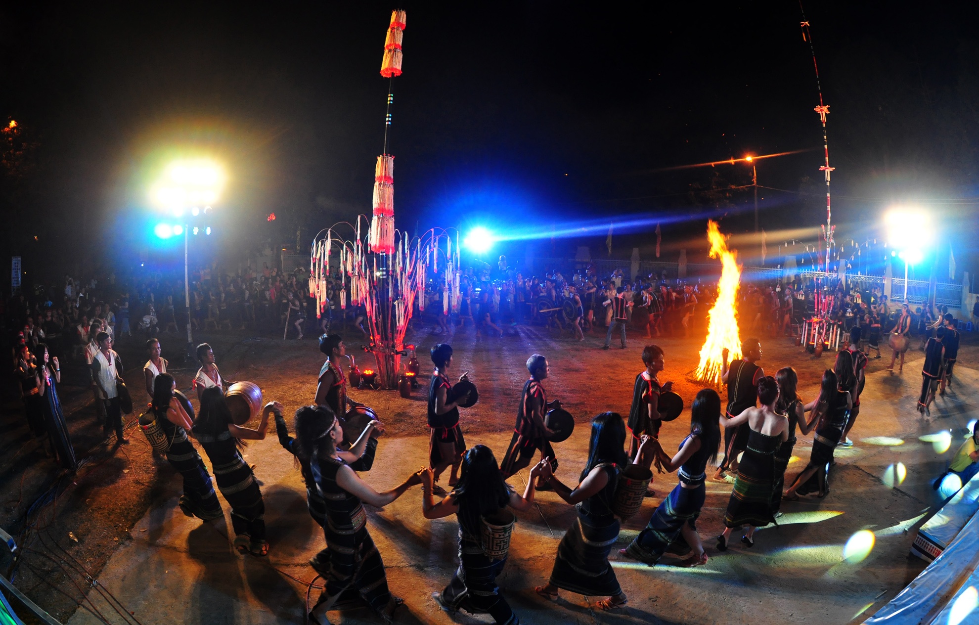 Le hoi Tay Nguyen anh 2