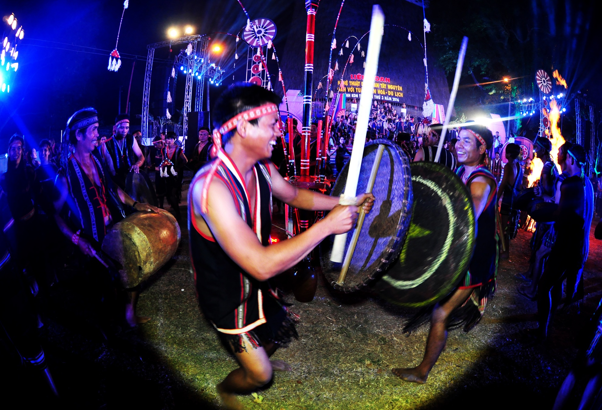 Le hoi Tay Nguyen anh 8