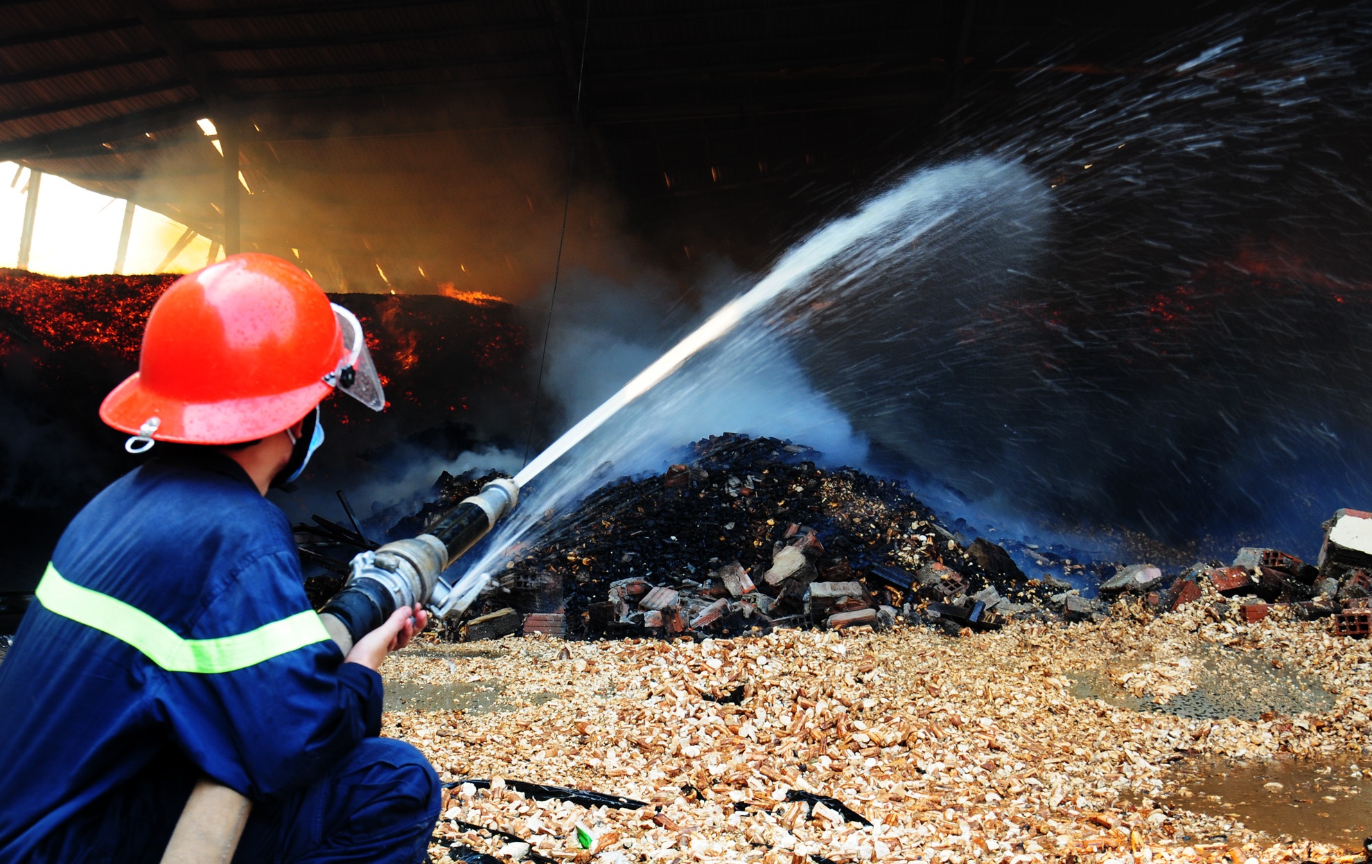 14 gio chua chay kho nong san o Gia Lai hinh anh