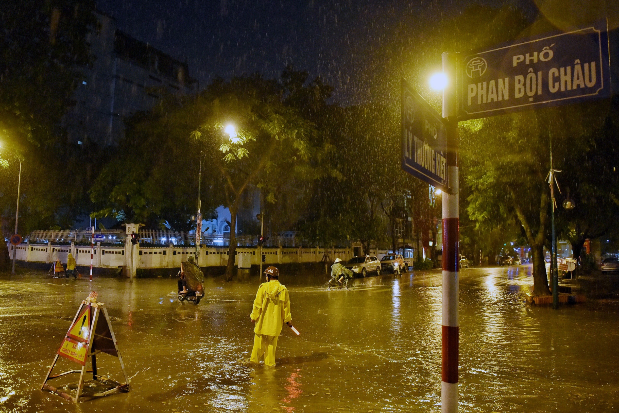 mua ngap Ha Noi anh 3