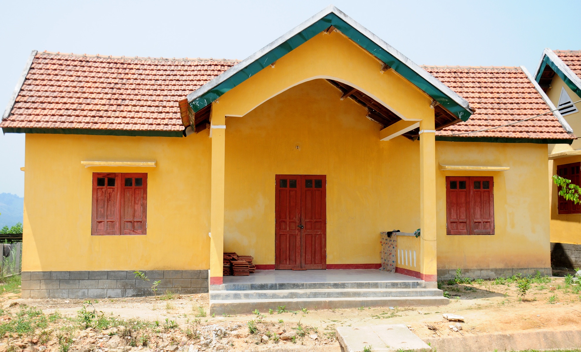 lang biet thu doi dien nguy co doi ngheo anh 11