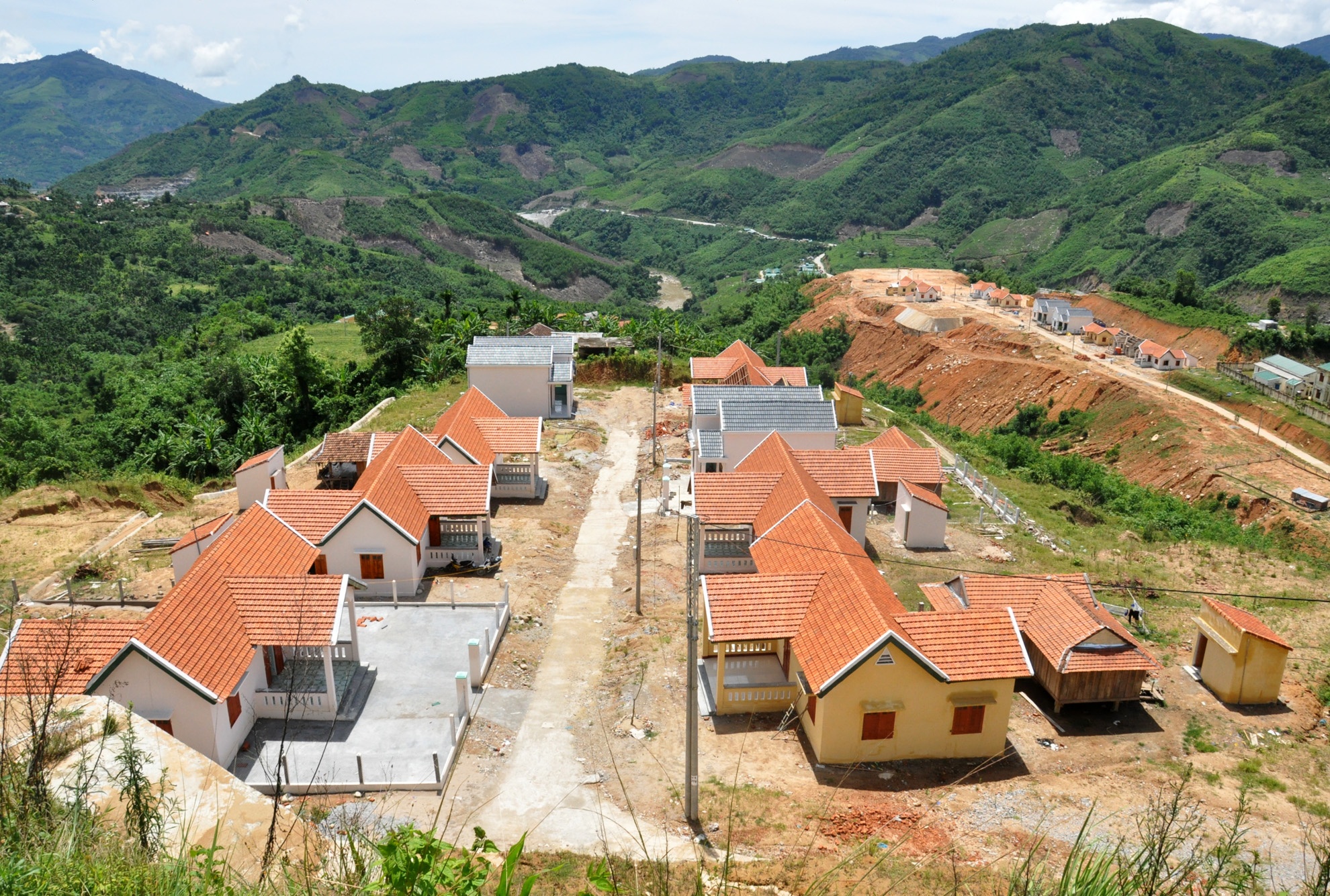 lang biet thu doi dien nguy co doi ngheo anh 13