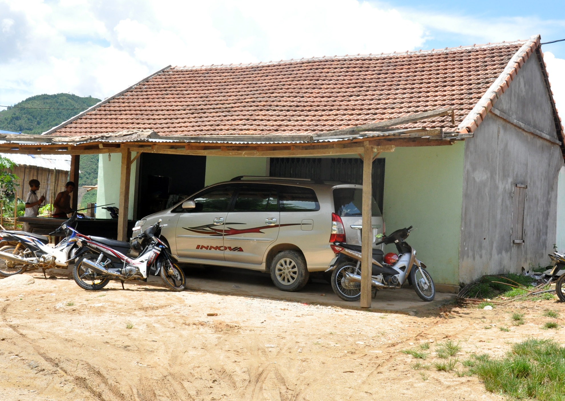 lang biet thu doi dien nguy co doi ngheo anh 4