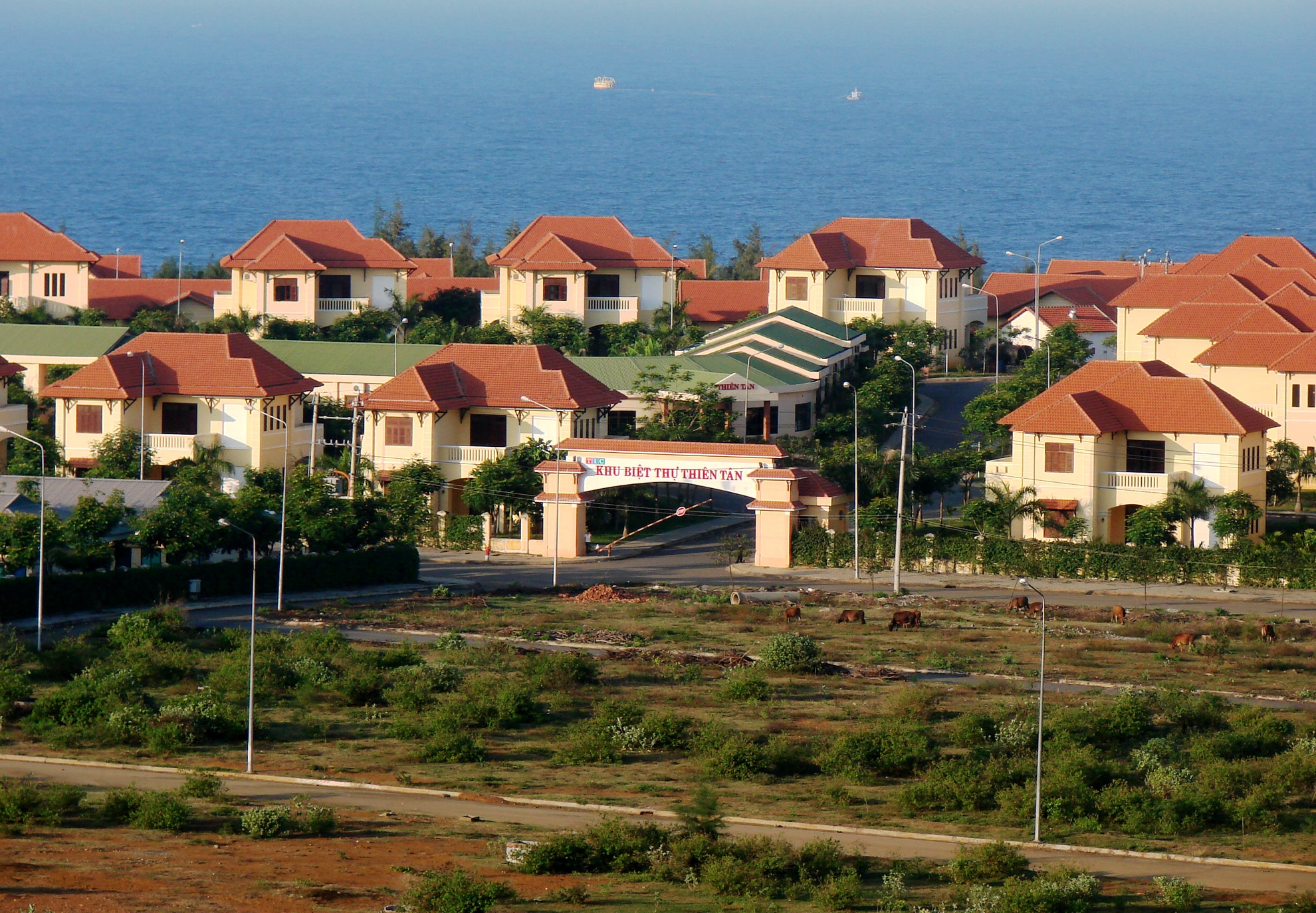 Xin dung loat du an: DN than bi lam kho, tinh noi lam dung hinh anh