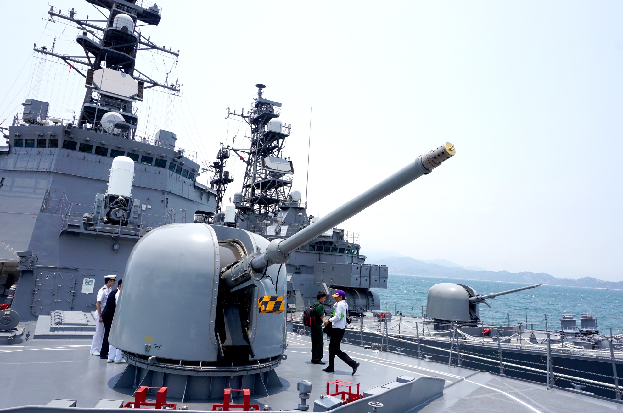 Chiến hạm, Lực lượng Tự vệ Nhật Bản, Cảng quốc tế Cam Ranh, Khánh Hòa ảnh 3 Chien ham, Luc luong Tu ve Nhat Ban, Cang quoc te Cam Ranh, Khanh Hoa anh 3