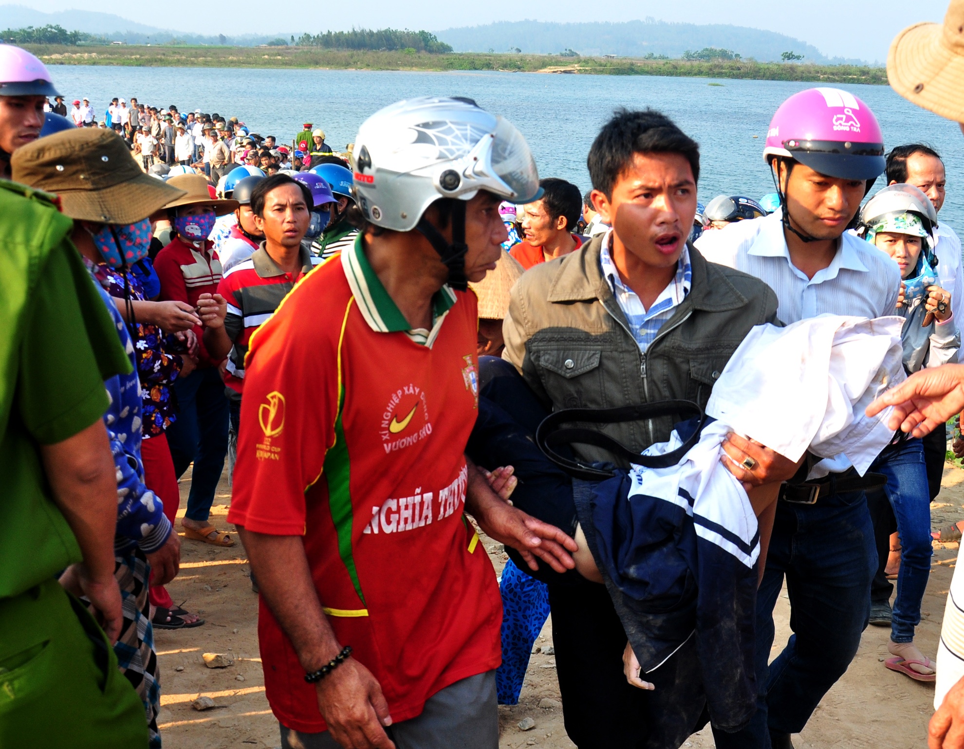 9 nam sinh chet duoi o Quang Ngai anh 5