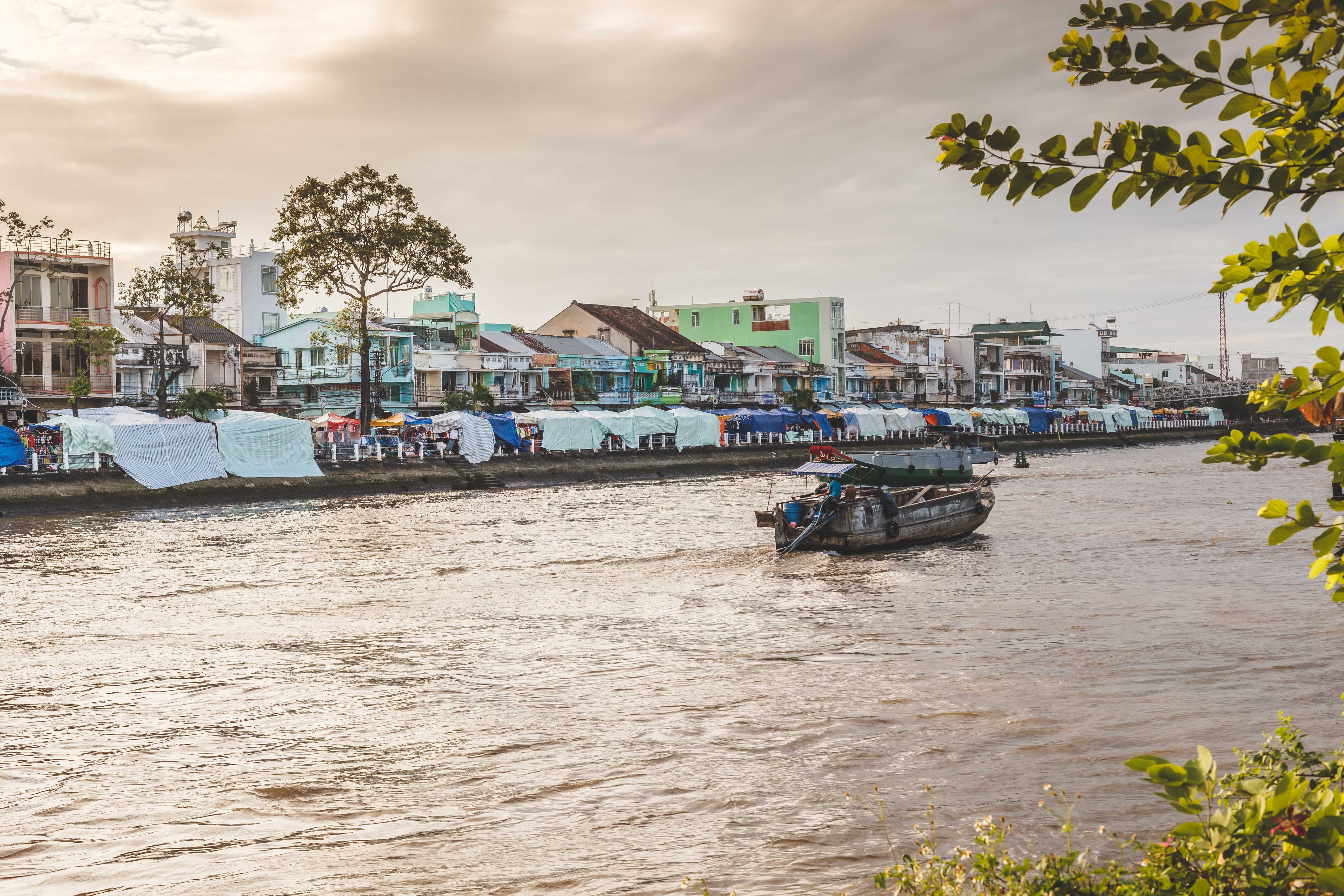 sa dec xua va nay,  xua va nay,  phat trien do thi anh 8