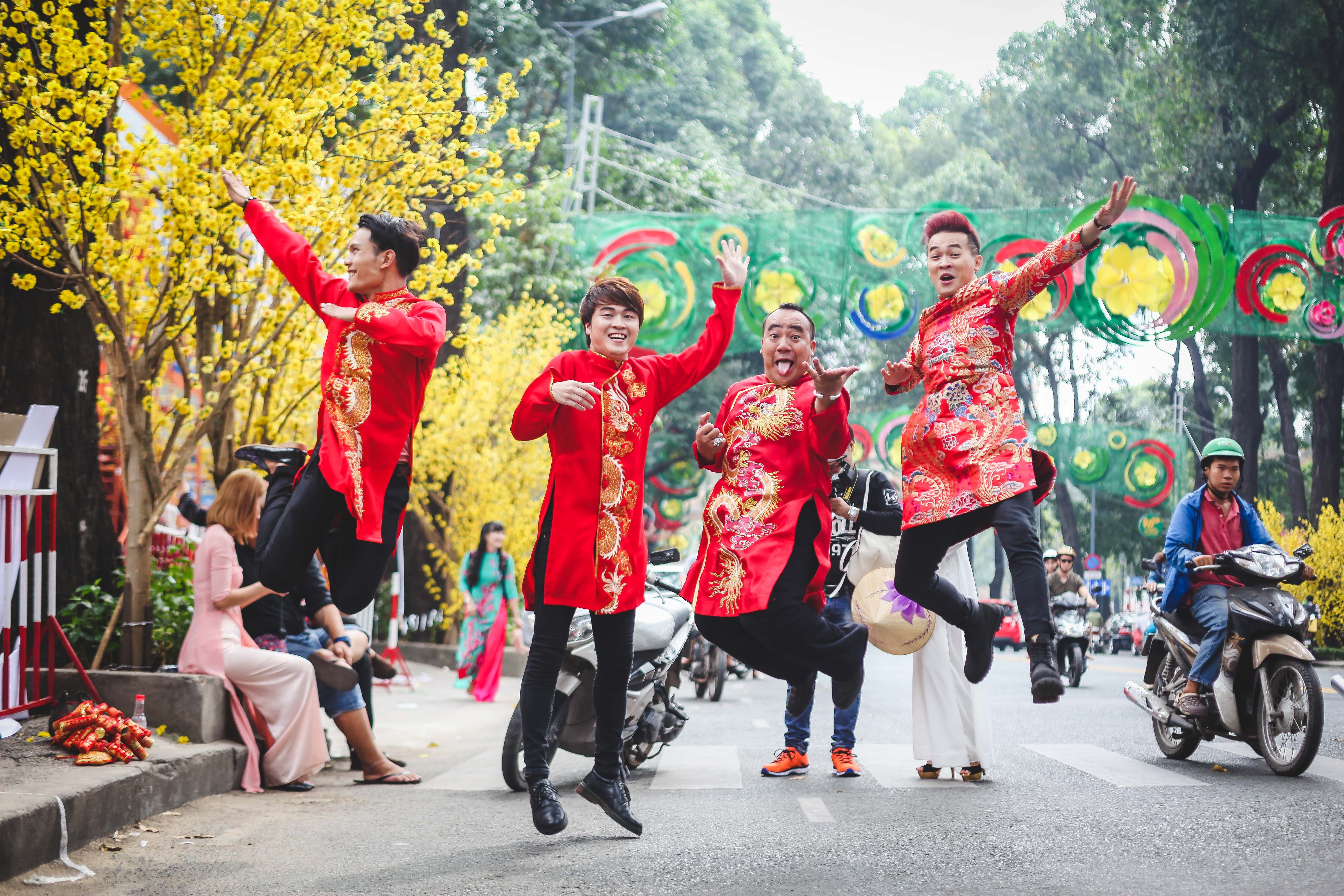 gioi tre Sai Gon,  Tet nguyen dan,  Tet Dinh Dau,  chup anh,  trung tam anh 7