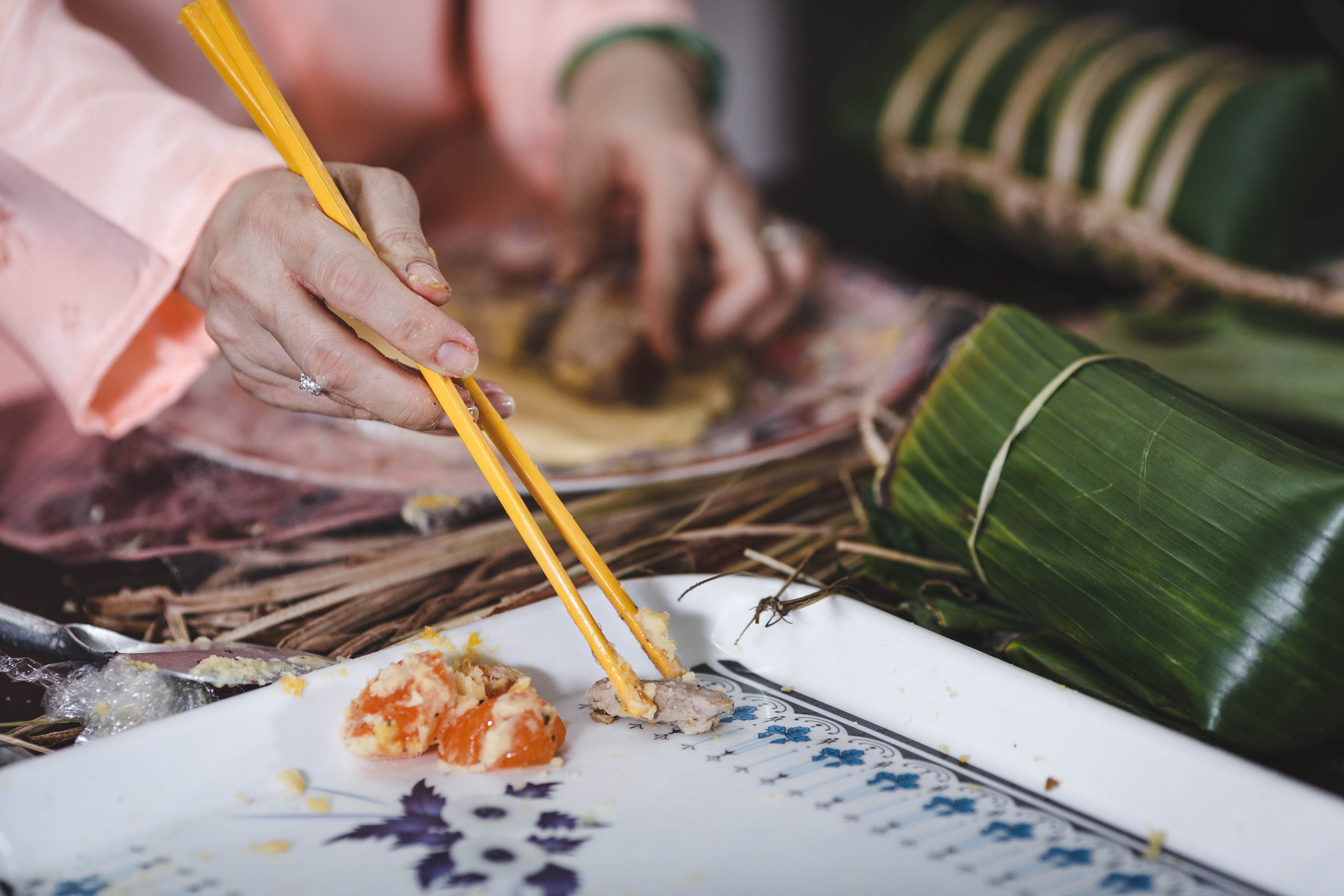 sum hop goi banh tet anh 3