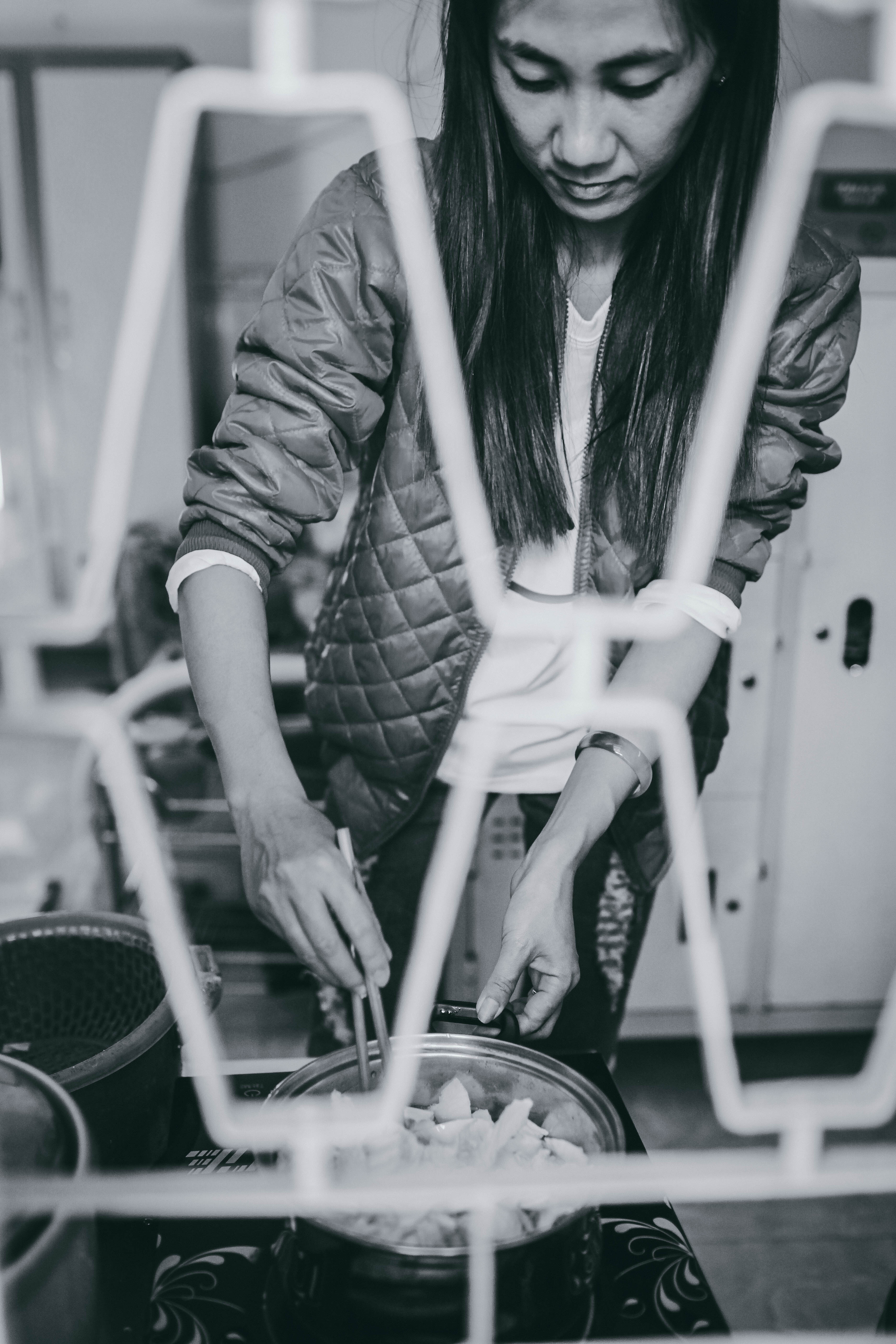 Tinh yeu cua ba lao mu ong cut chan o Sai Gon anh 10