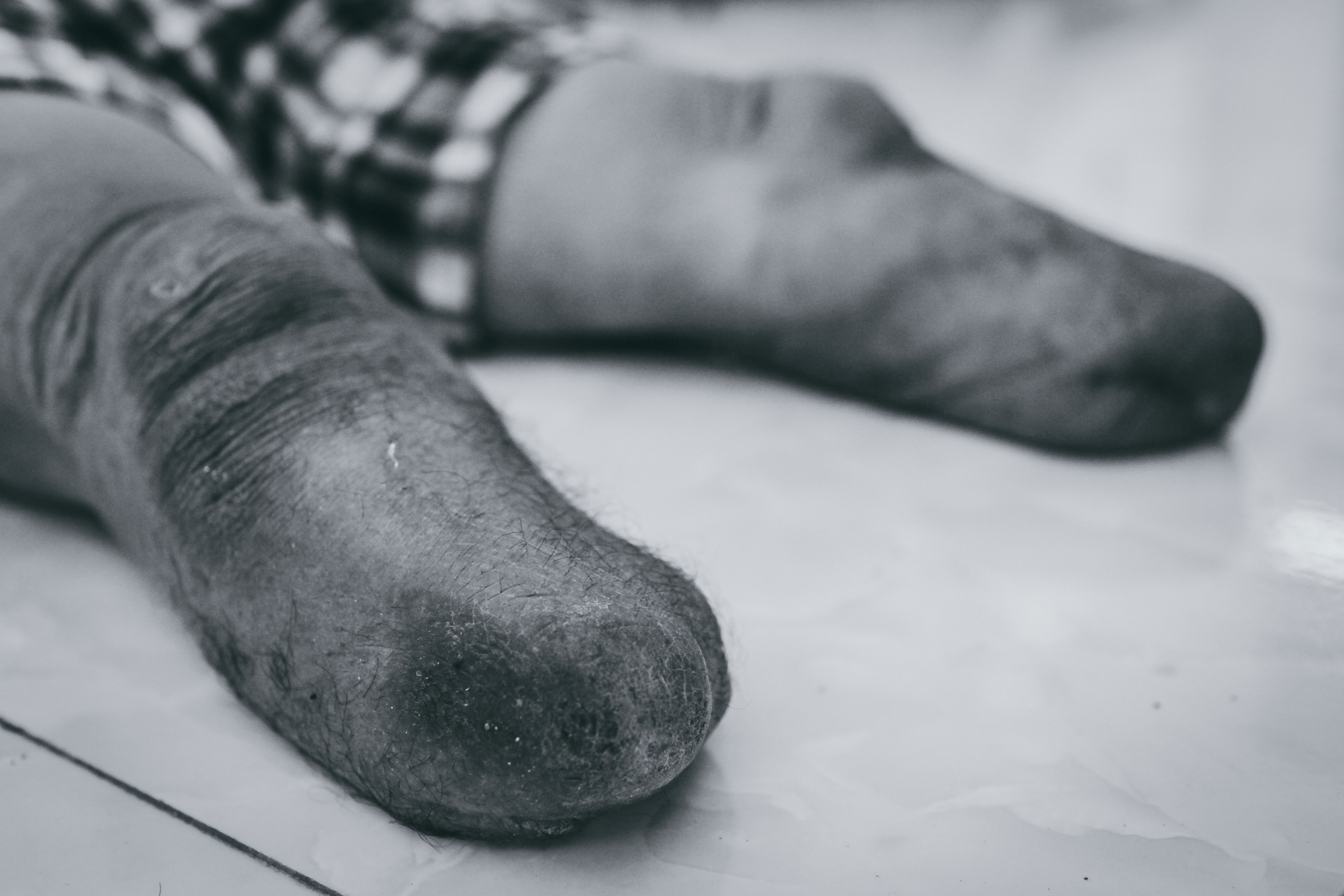 Tinh yeu cua ba lao mu ong cut chan o Sai Gon anh 4