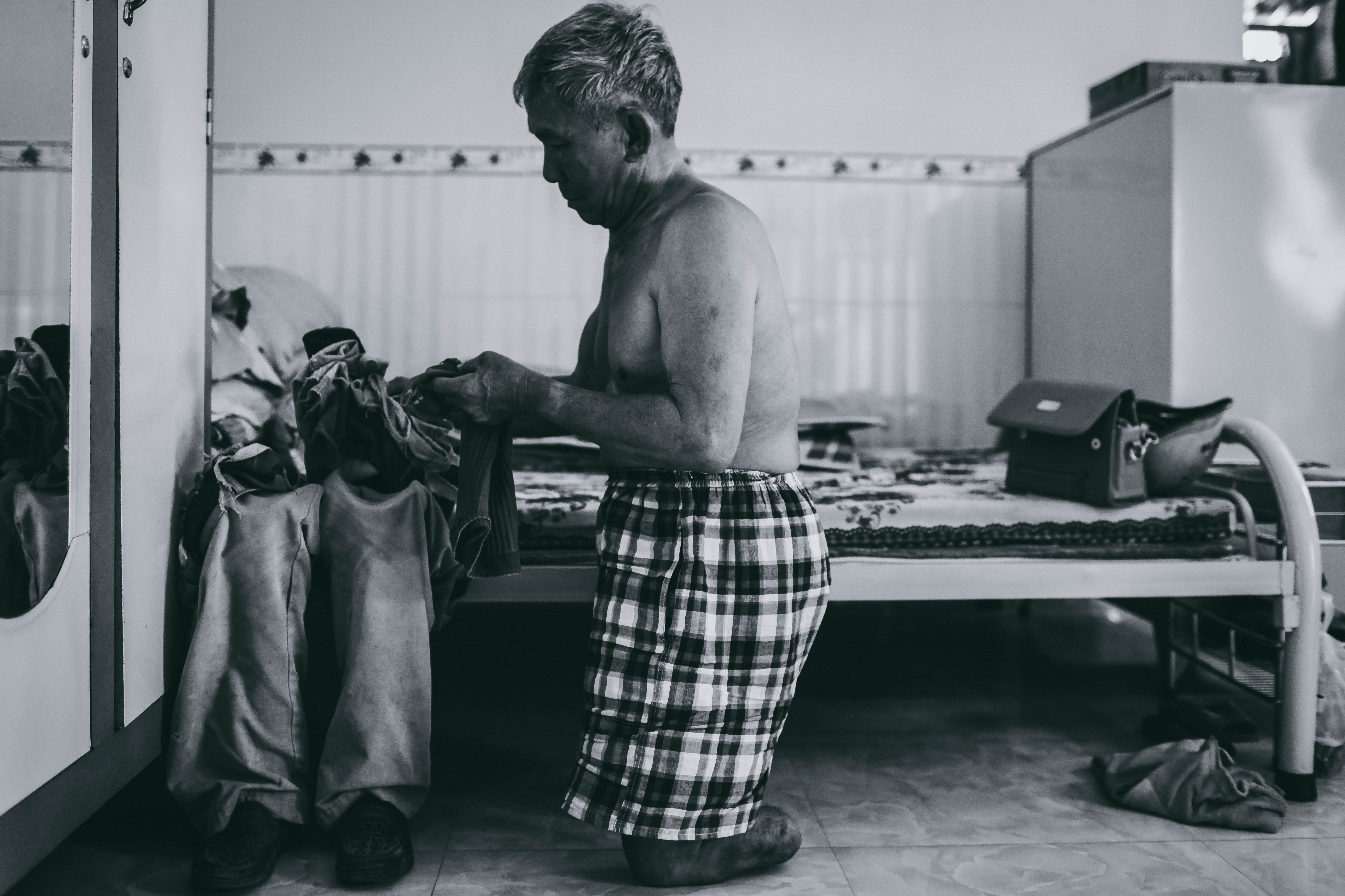 Tinh yeu cua ba lao mu ong cut chan o Sai Gon anh 5