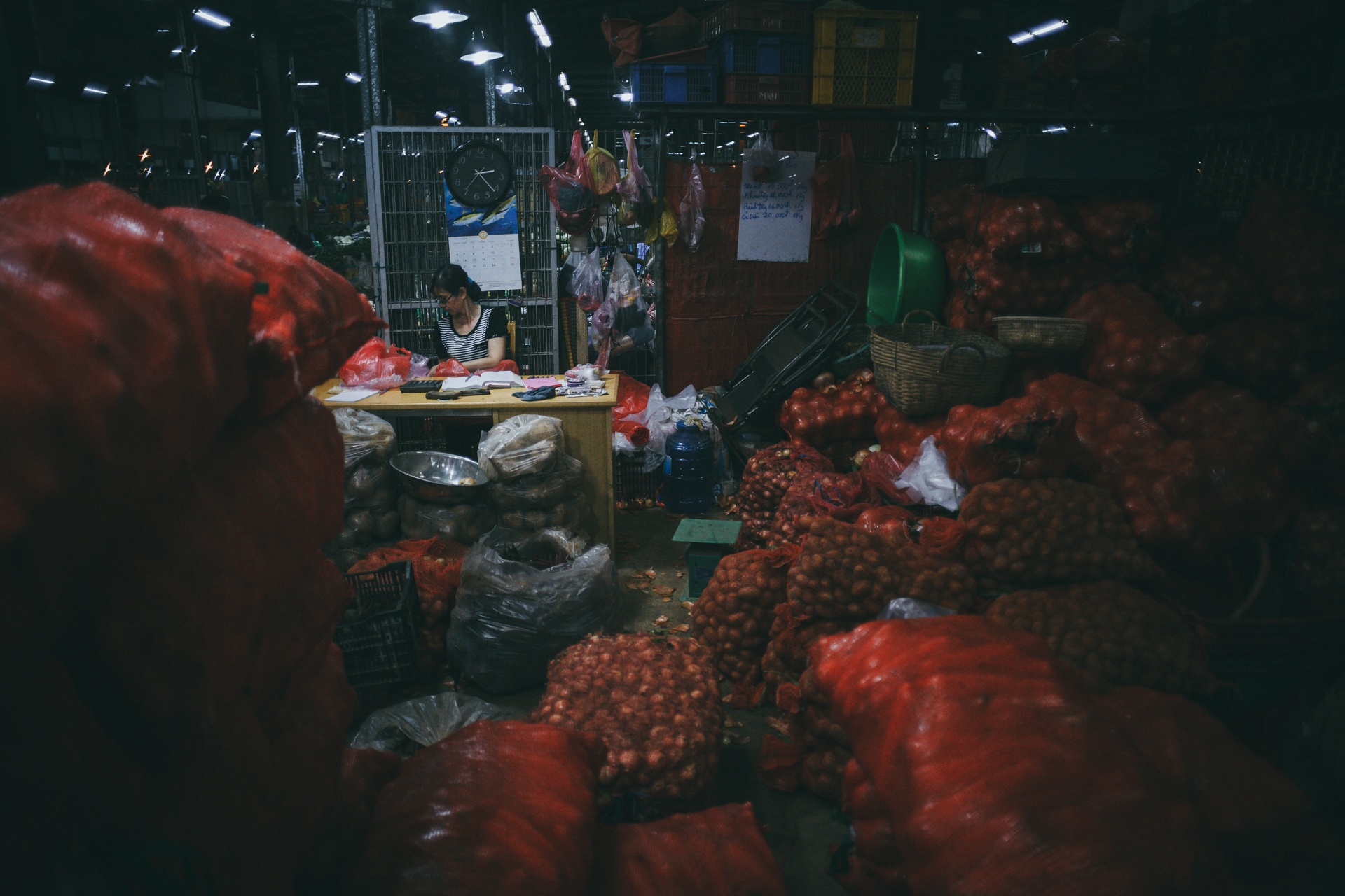 cho dau moi binh dien,  cho dem sai gon anh 5