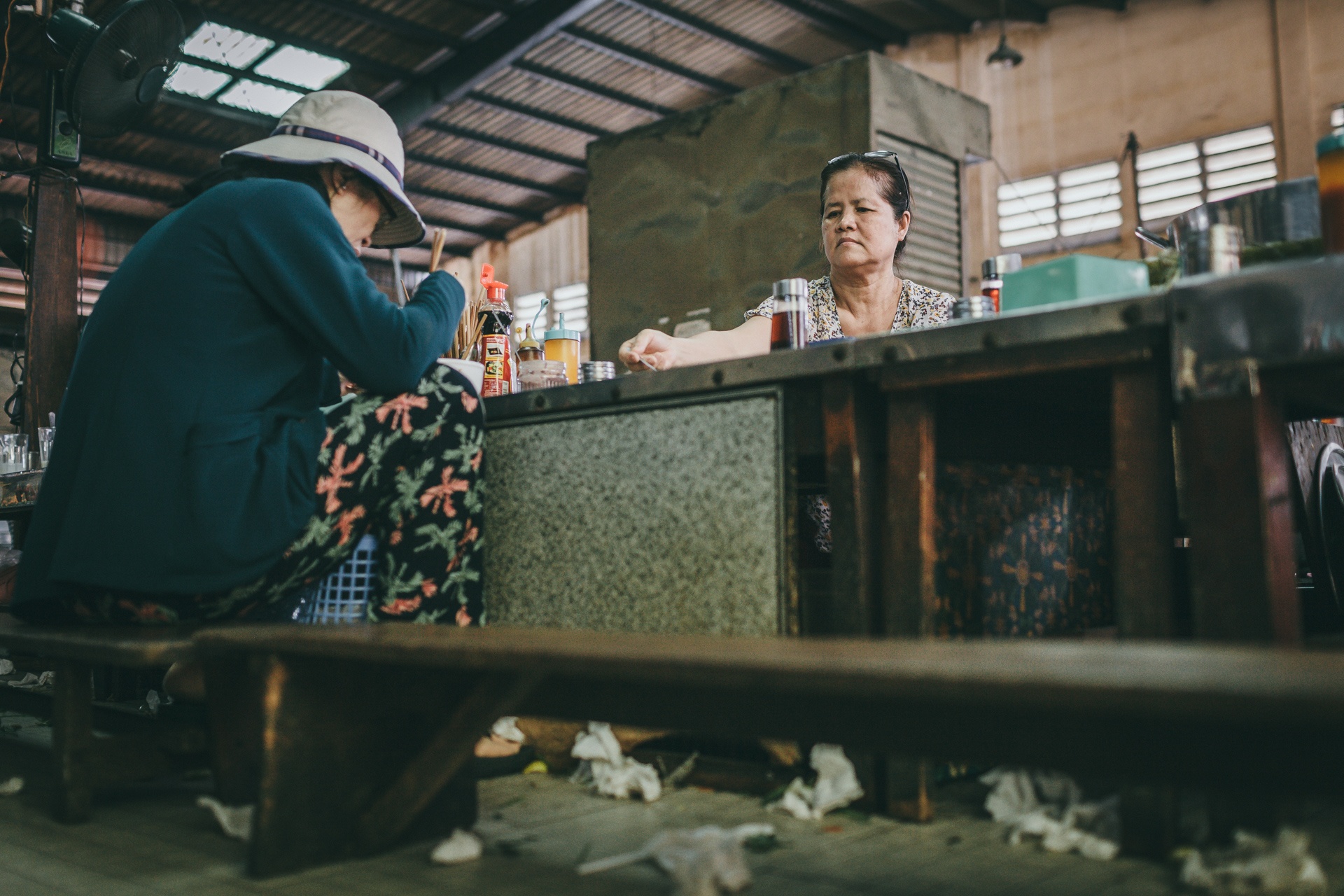 cho dac san mien trung doc dao giua sai gon anh 19